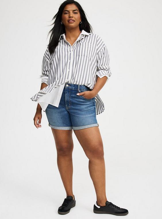 7'' Perfect High-Rise Short Product Image