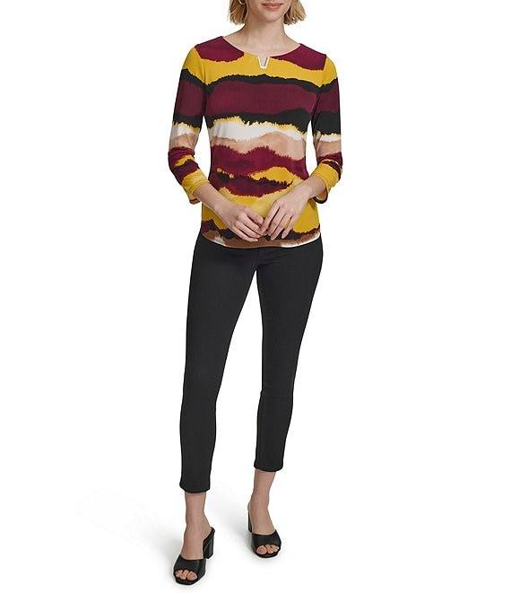 Calvin Klein Stretch Abstract Printed V Neckline 3/4 Sleeve Top Product Image