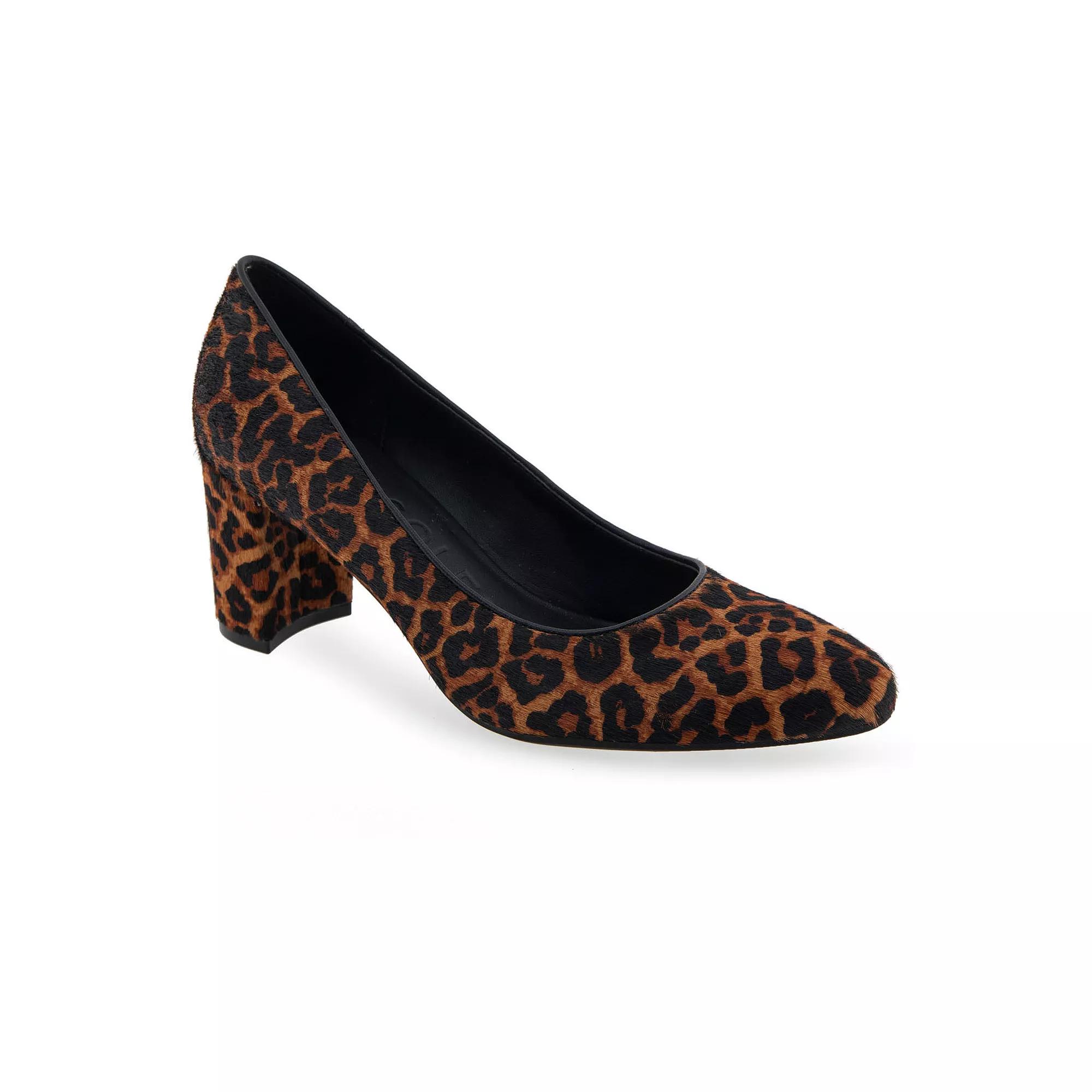 Aerosoles Betsy Women's Suede Dress Pumps,  Product Image