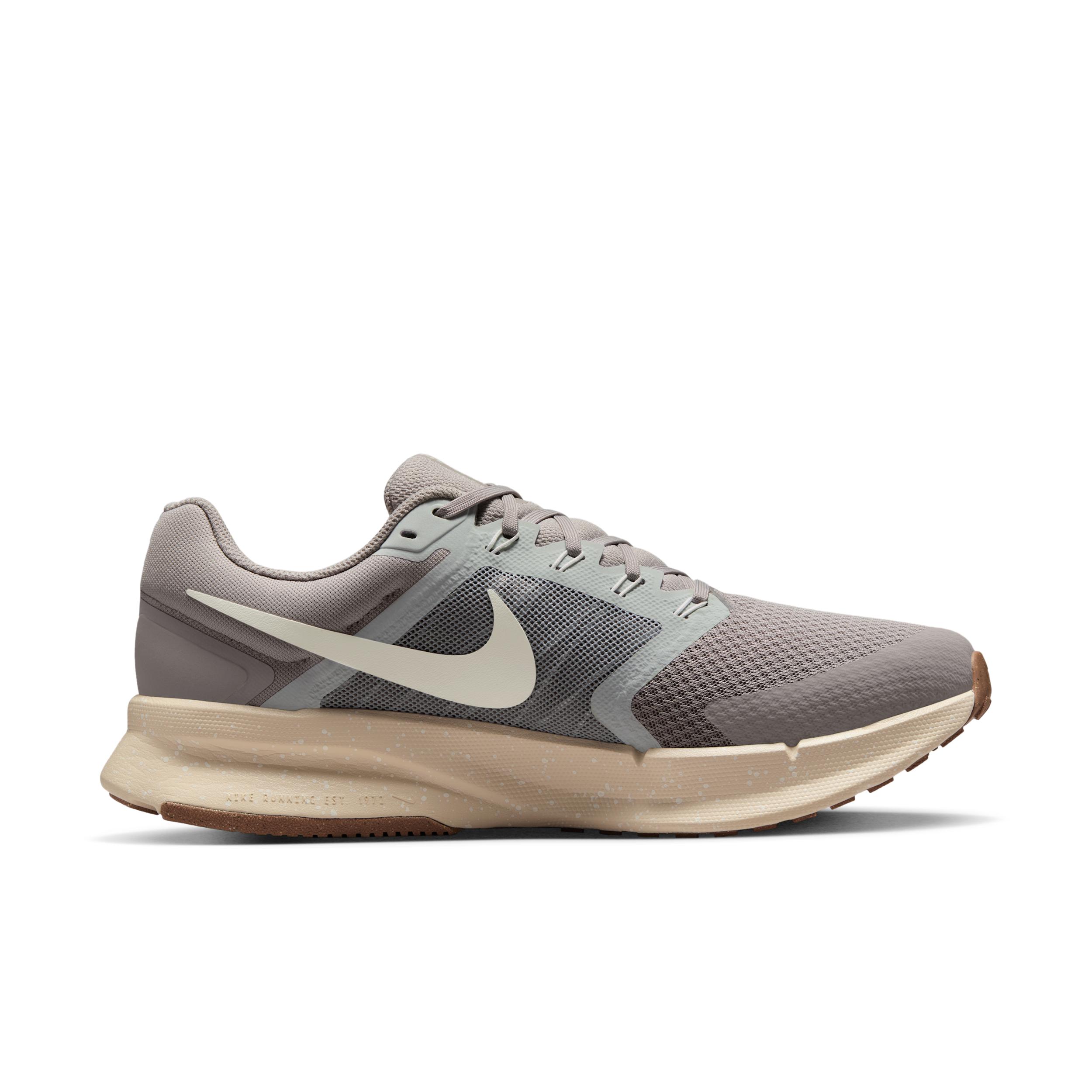 Nike Mens Run Swift 3 Road Running Shoes | DR2695-013 Product Image