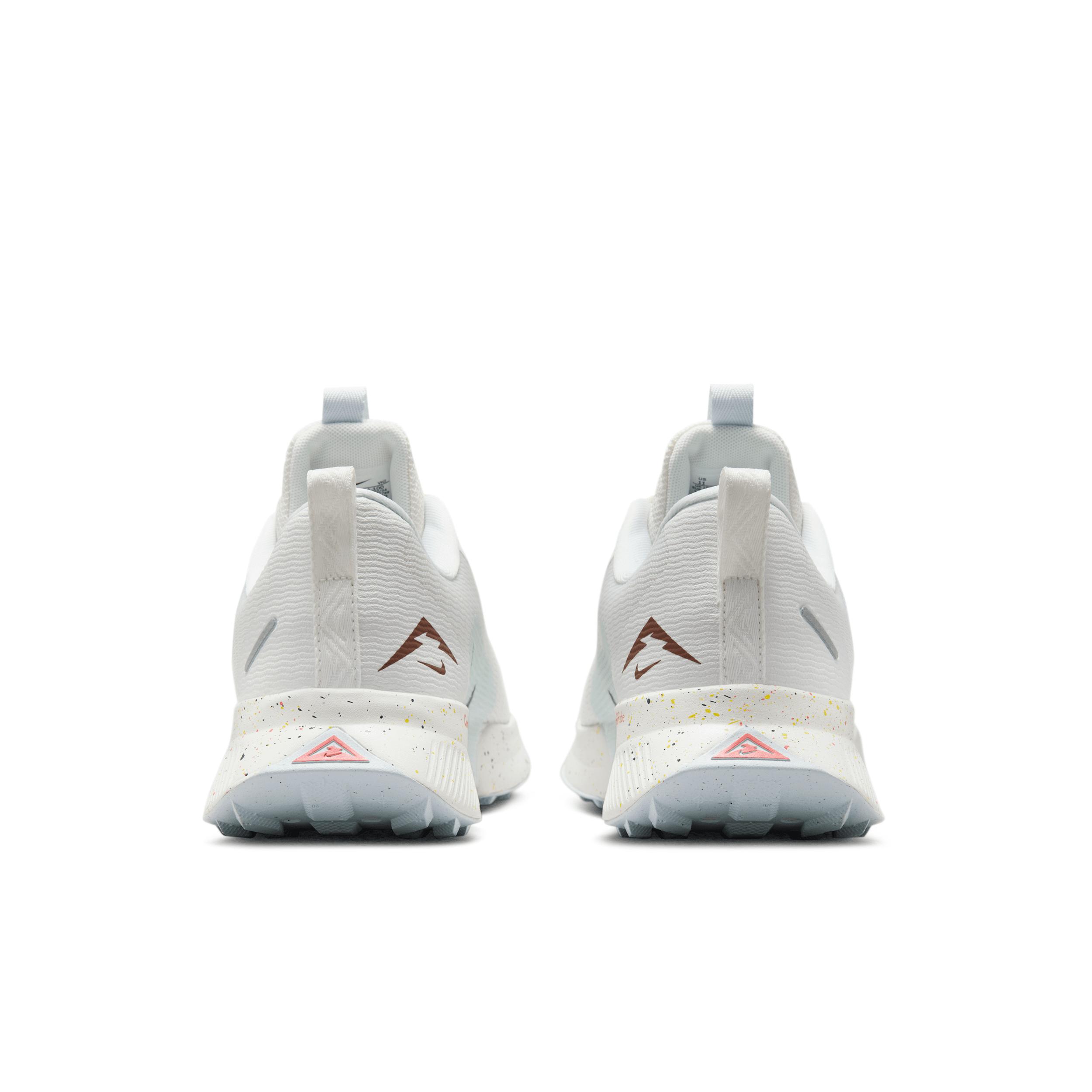 Nike Men's Juniper Trail 3 Trail Running Shoes Product Image