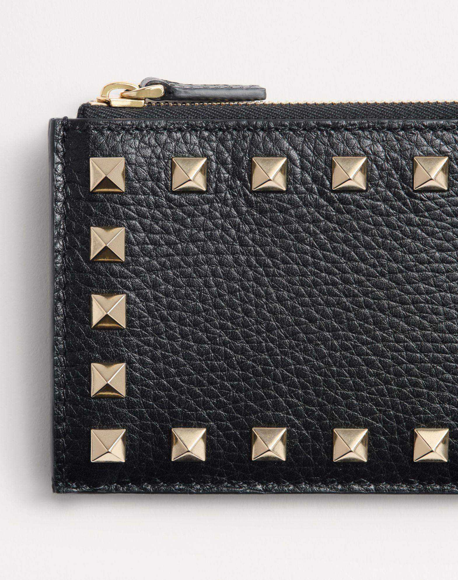 Rockstud Grainy Calfskin Cardholder With Zipper Product Image