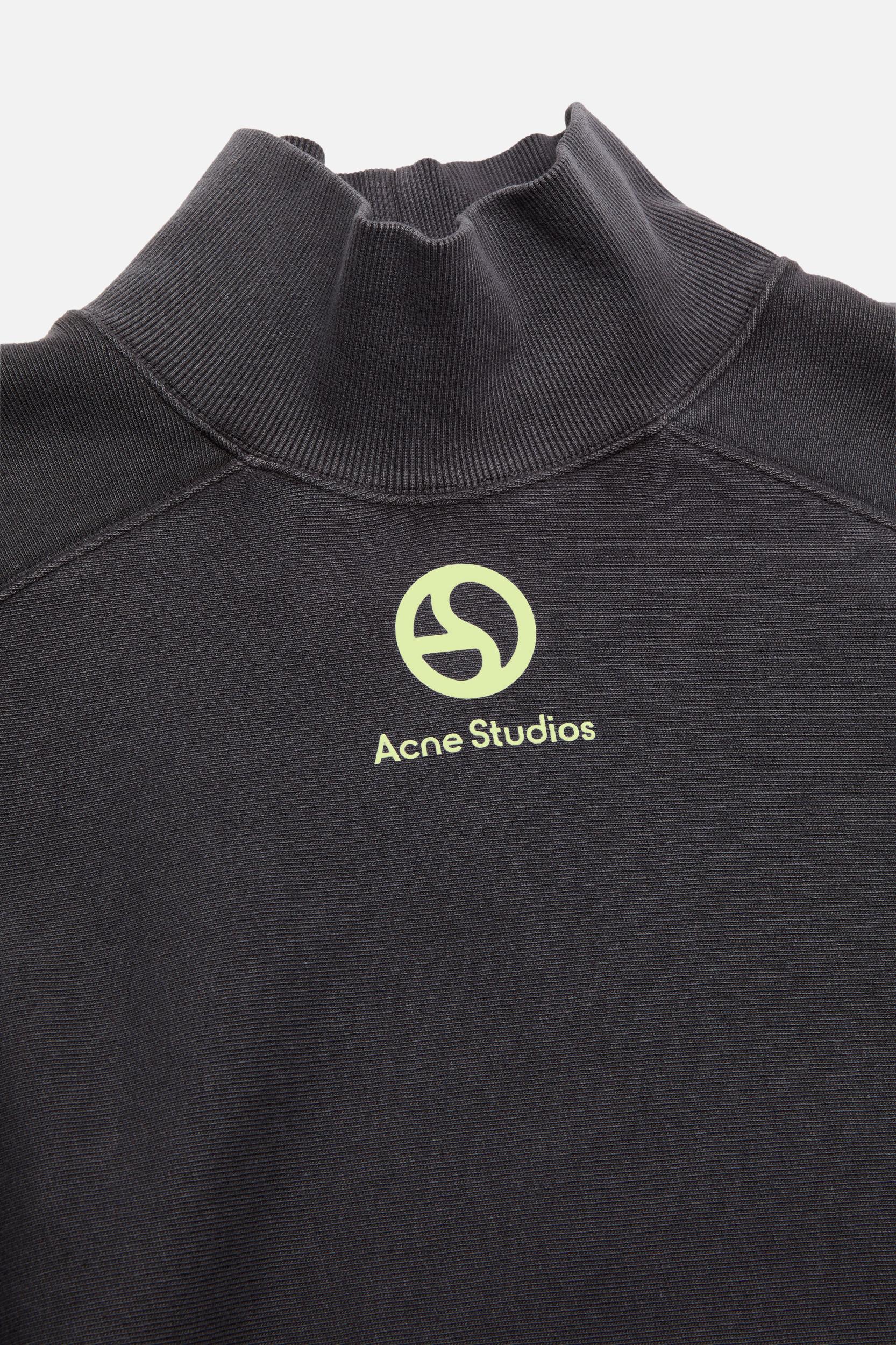 Fleece sweater Product Image