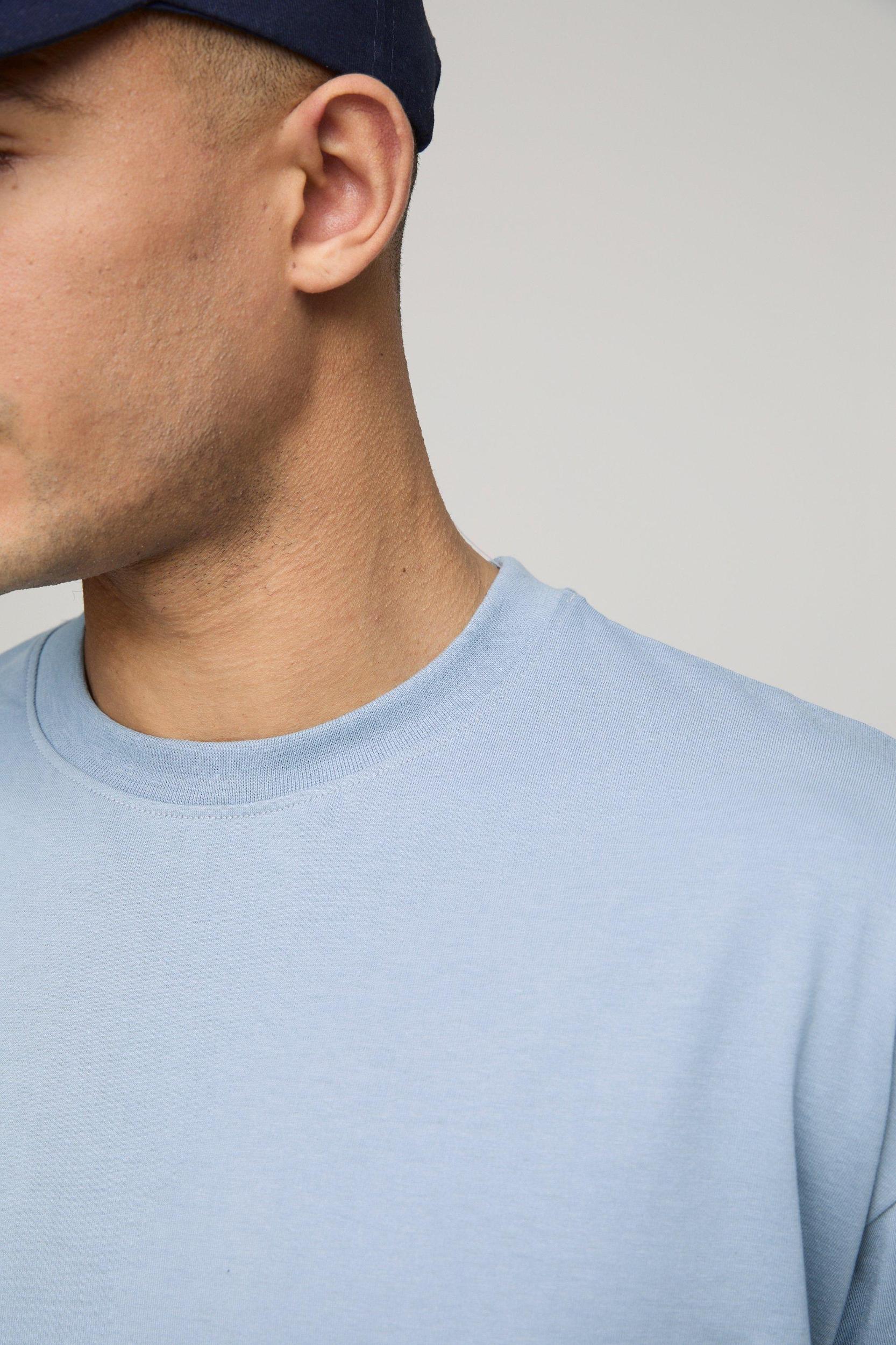 Oversized Basic Crew Neck T-shirt | boohooMAN USA Product Image
