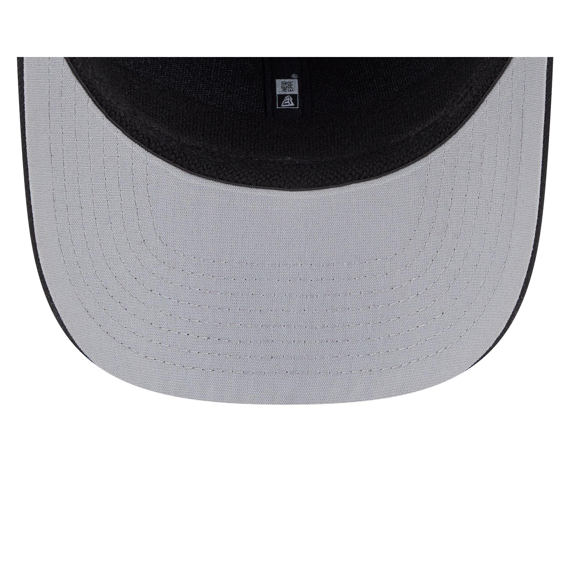 Atlanta Braves St. Patrick's Day 2025 9SEVENTY Stretch-Snap Hat Male Product Image