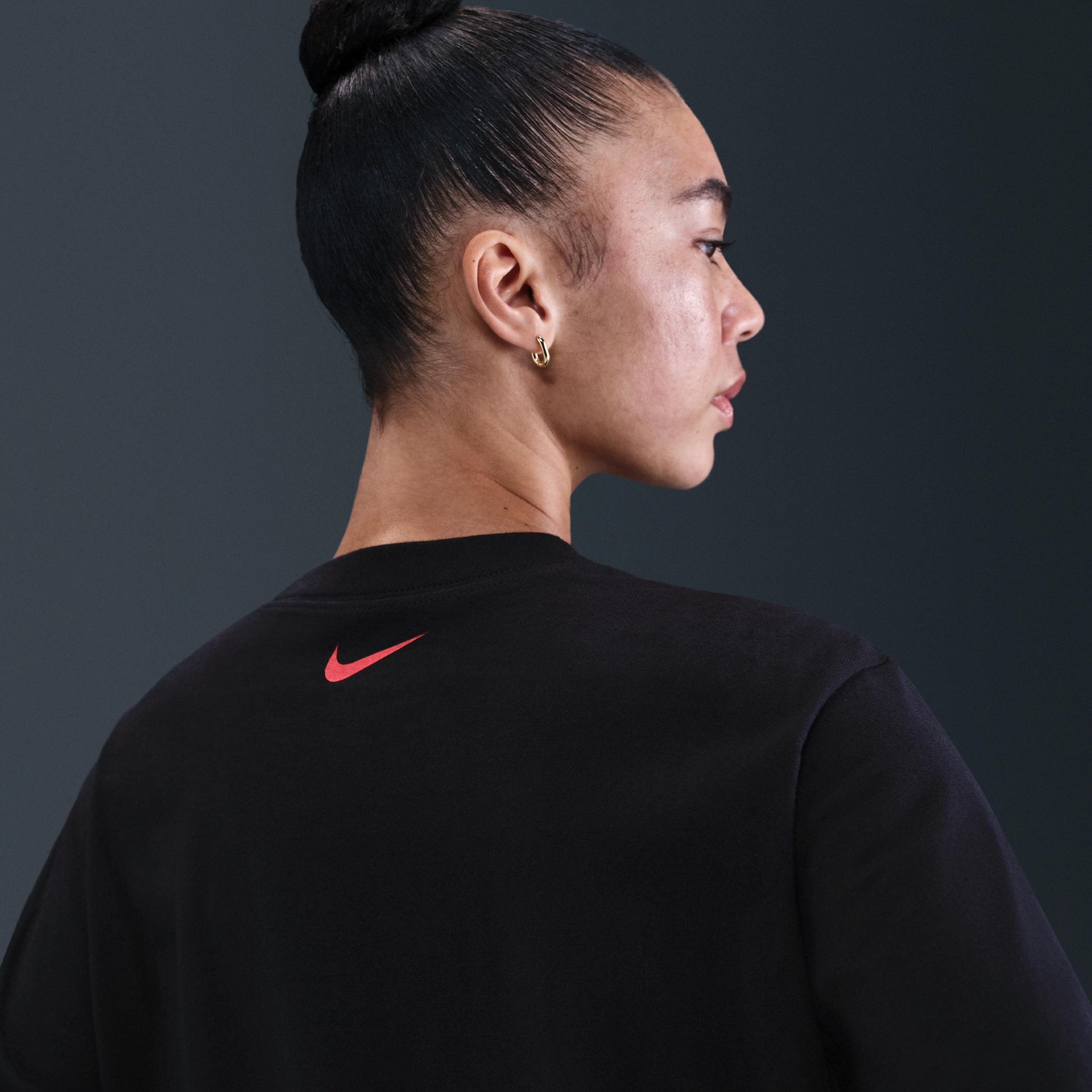 Nike Essential Women's T-Shirt Product Image