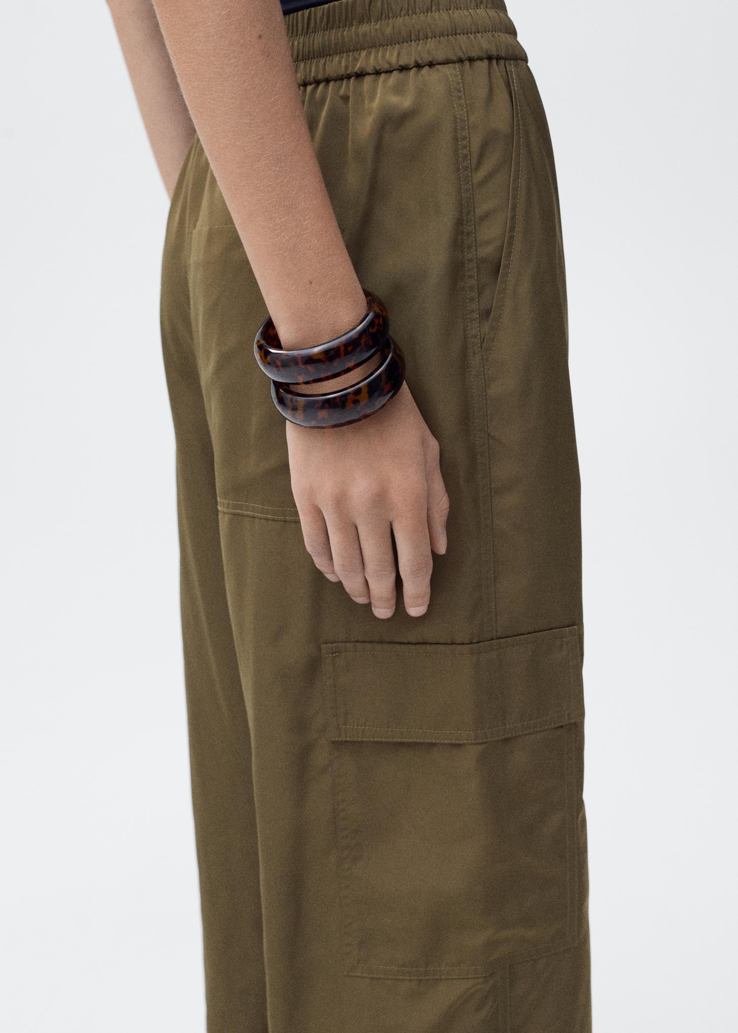 Cargo pants with adjustable hem - Women | MANGO USA Product Image