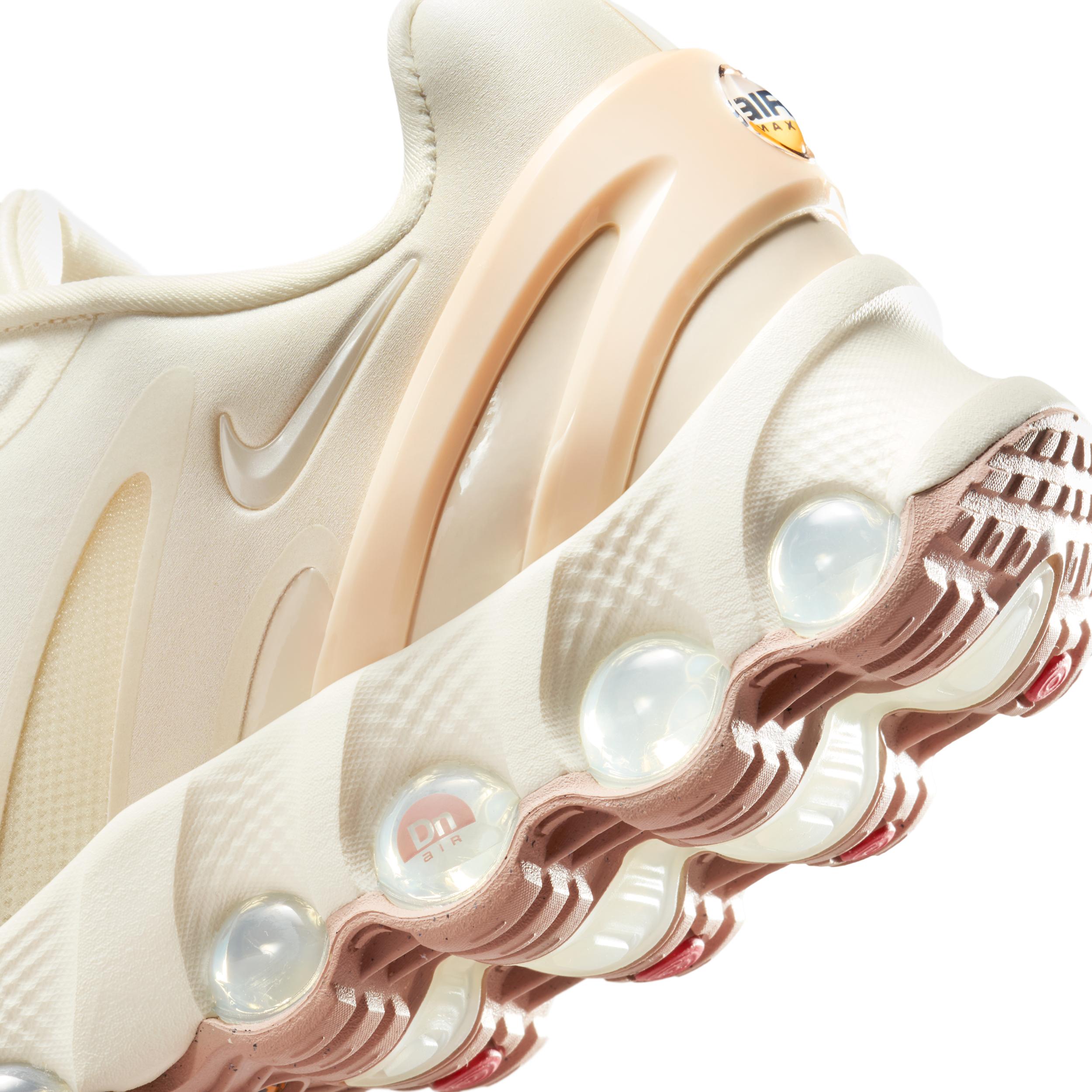 Nike Womens Air Max Dn8 Shoes | IH5084-219 Product Image