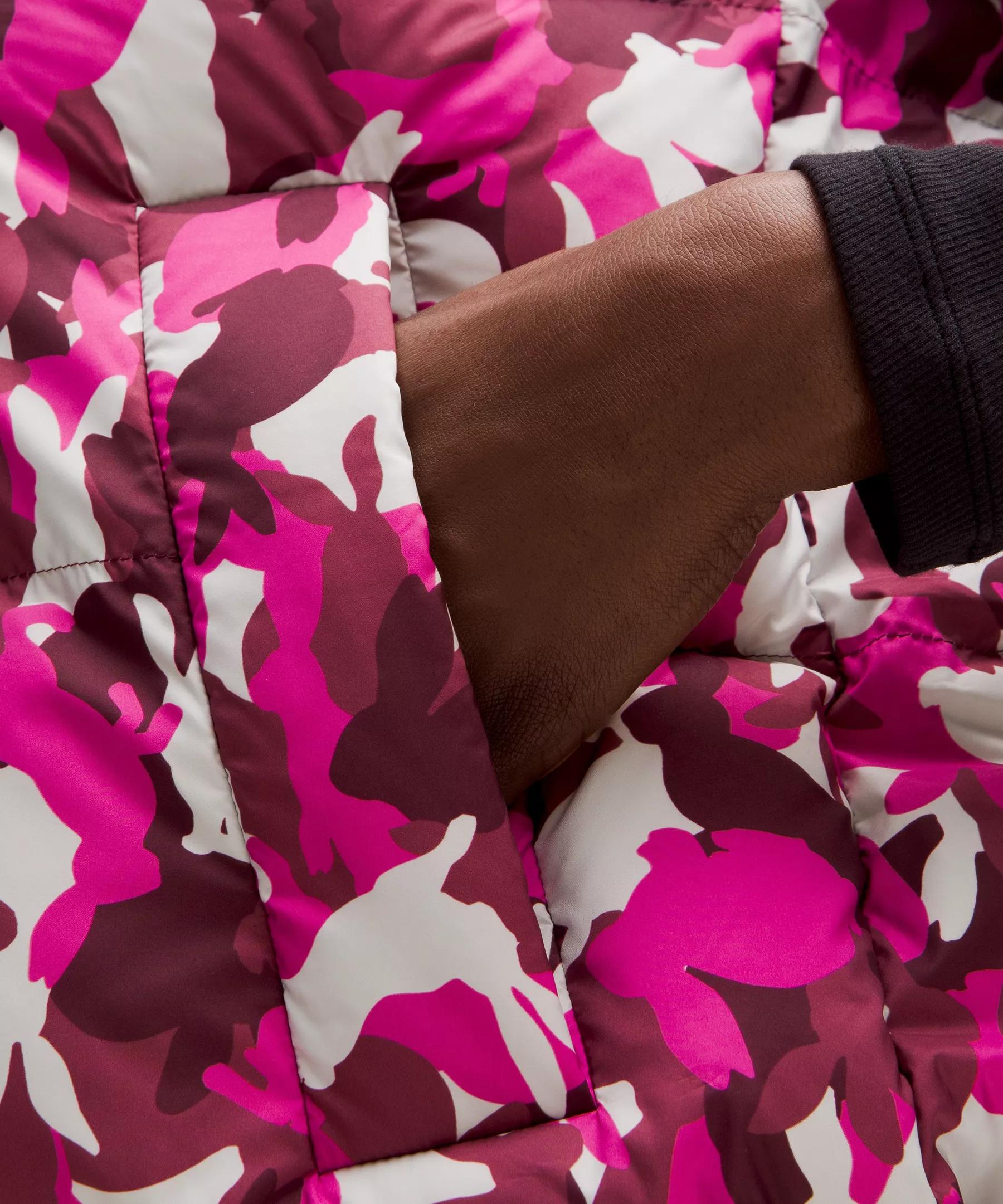 Lunar New Year Wunder Puff Cropped Vest Product Image