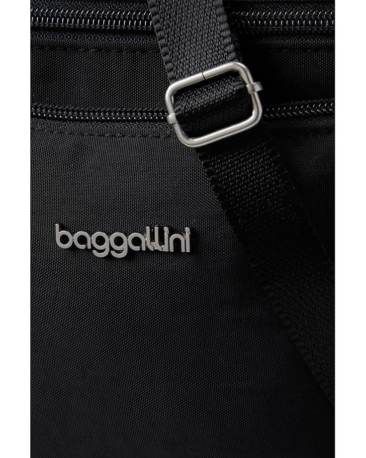 Baggallini Modern Pocket Crossbody Product Image