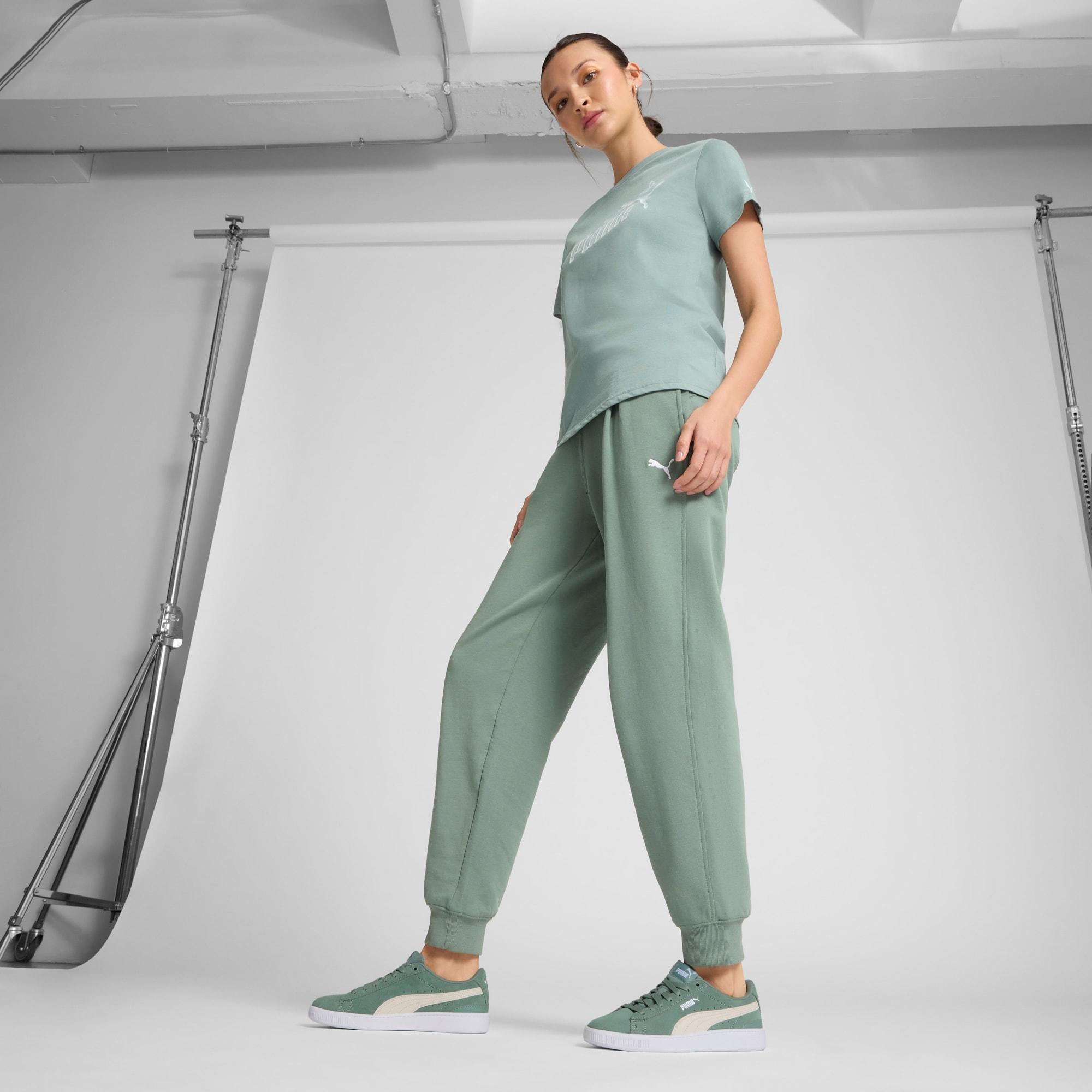 Vikky v3 Women's Wide Sneakers Product Image