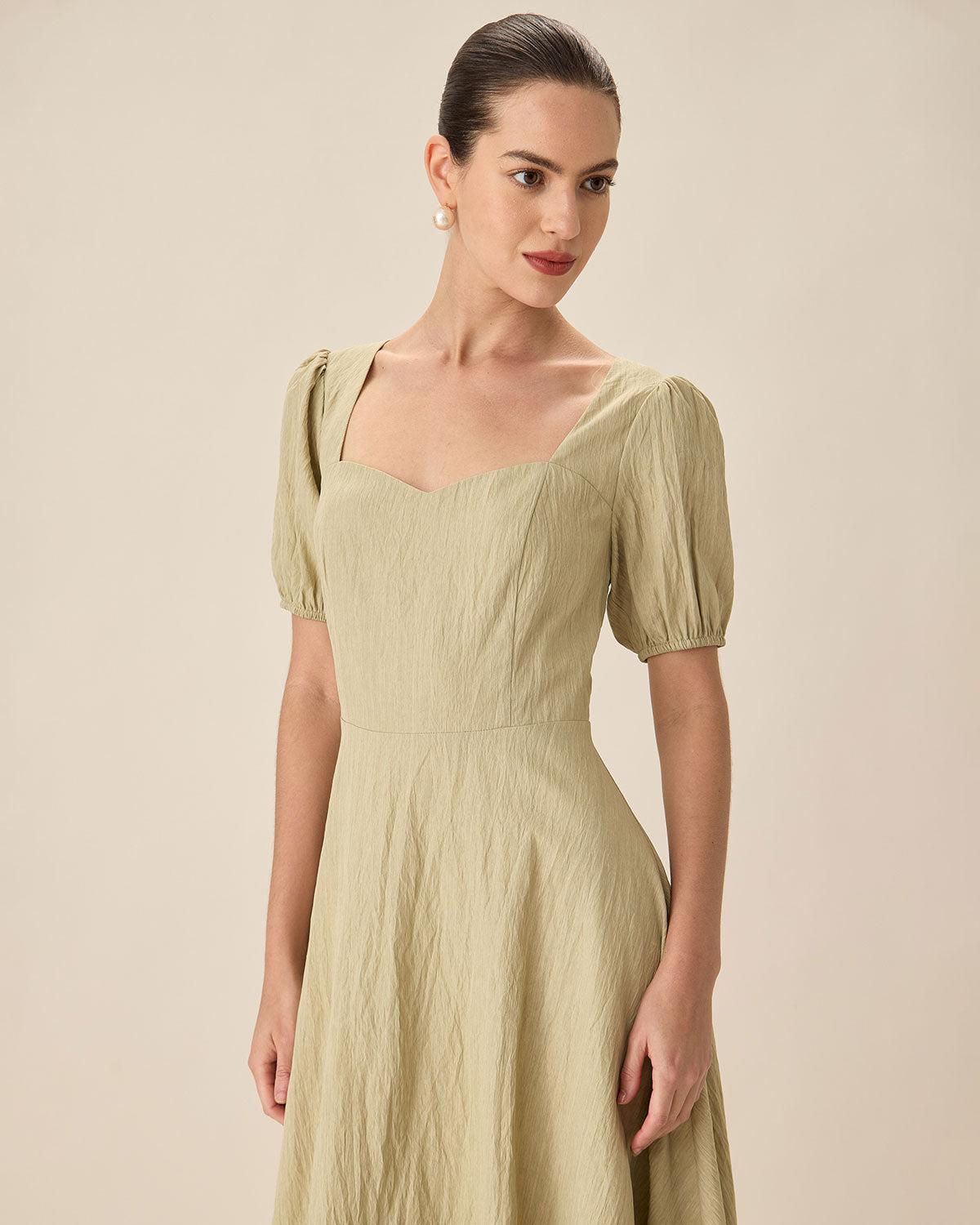 Green Sweetheart Neck Shirred Midi Dress Product Image