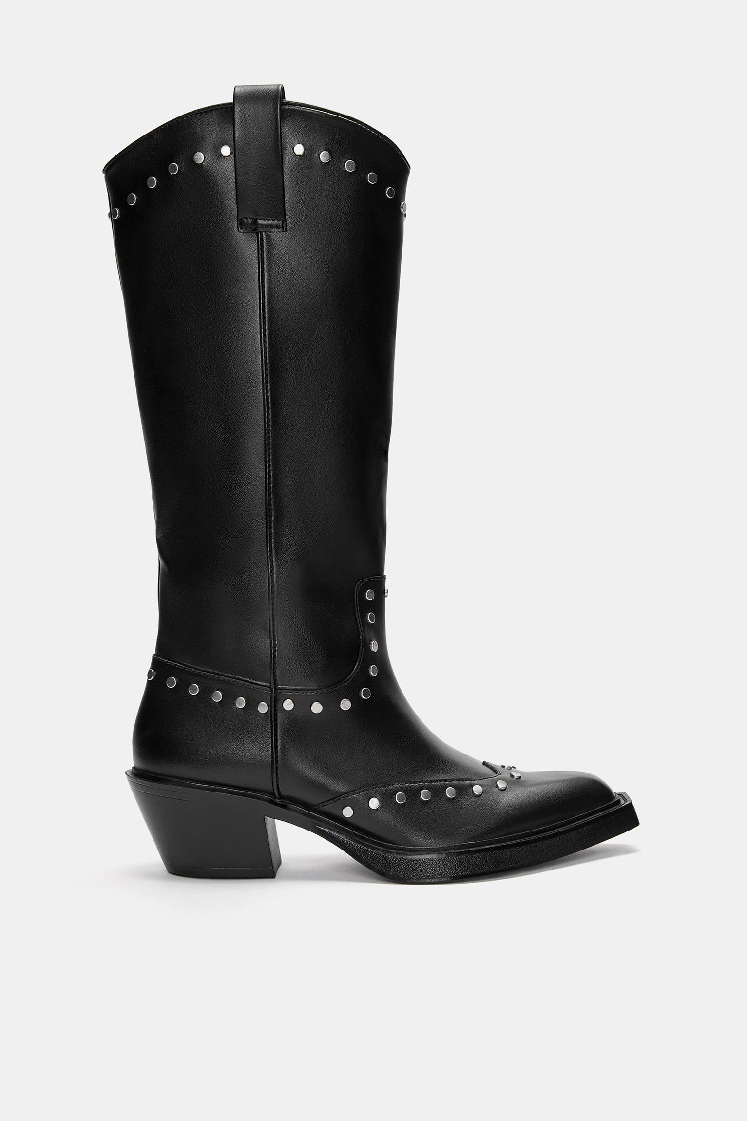 Studded cowboy boots Product Image