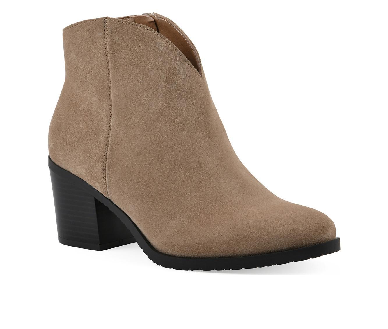 Women's White Mountain Tattle Booties Product Image