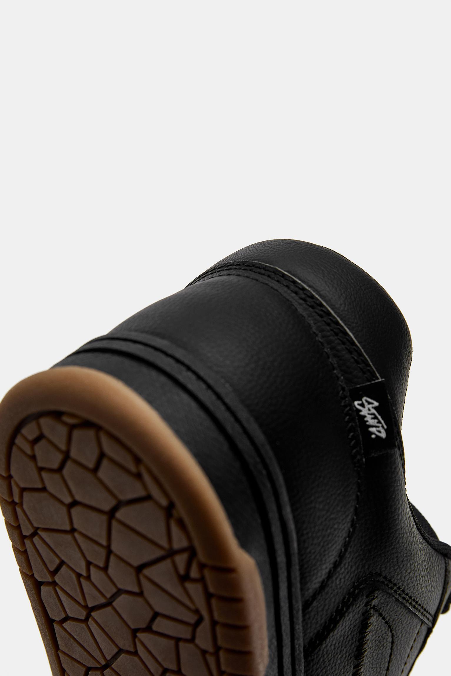 Skater sneakers Product Image