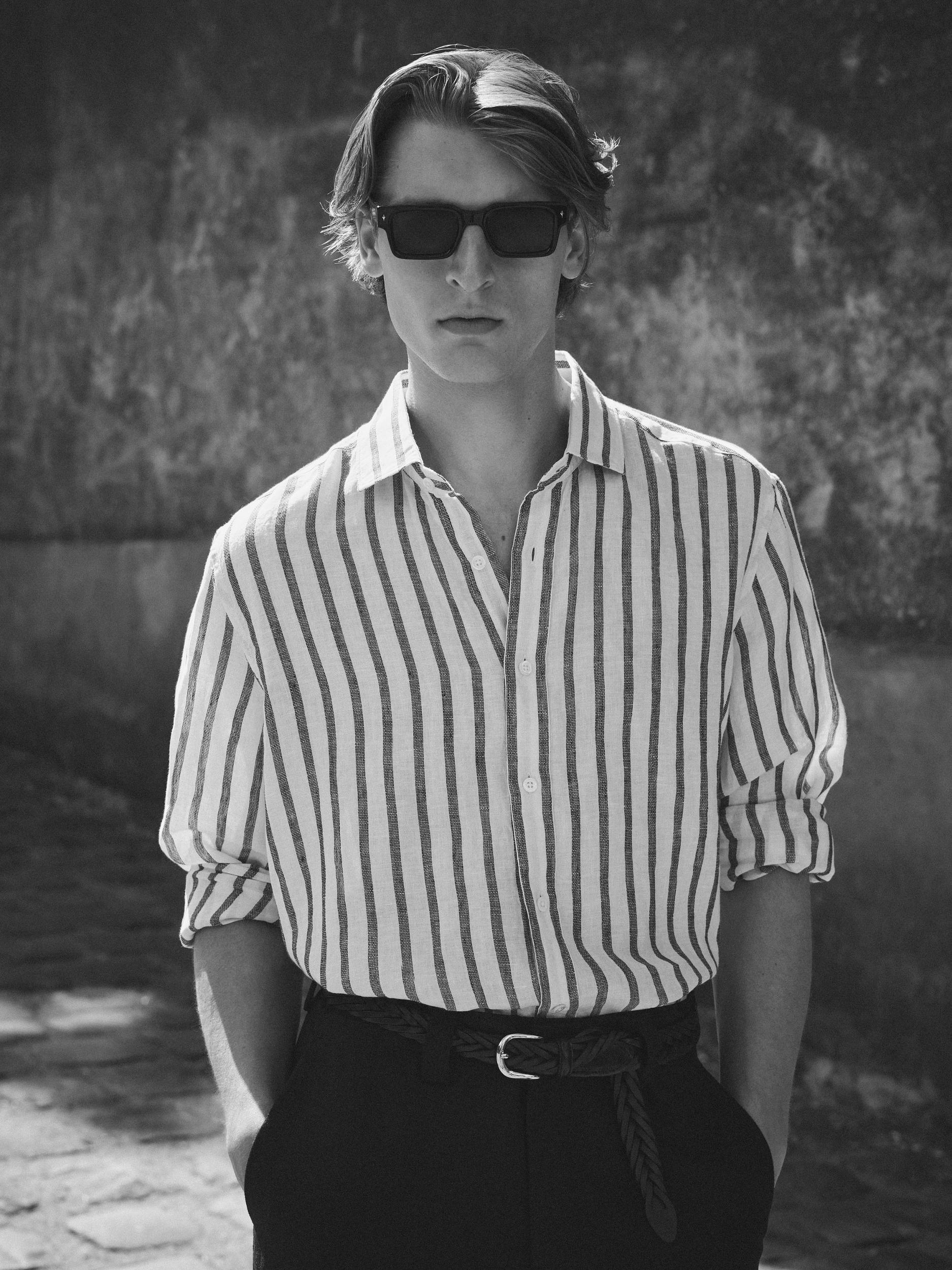 Regular fit striped linen shirt Product Image