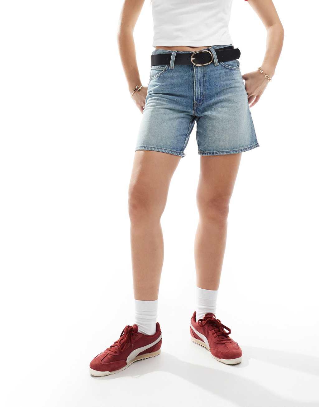 Levi's '94 baggy shorts in light wash blue | ASOS Product Image