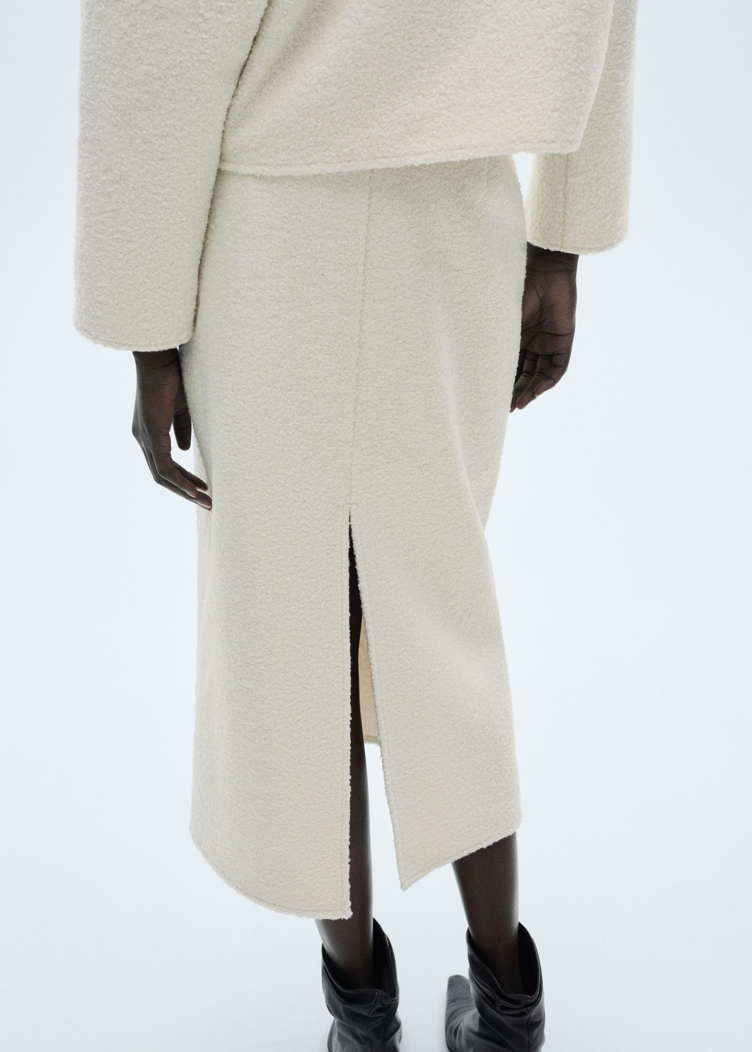 Bouclé midi-skirt - Women | MANGO USA Product Image