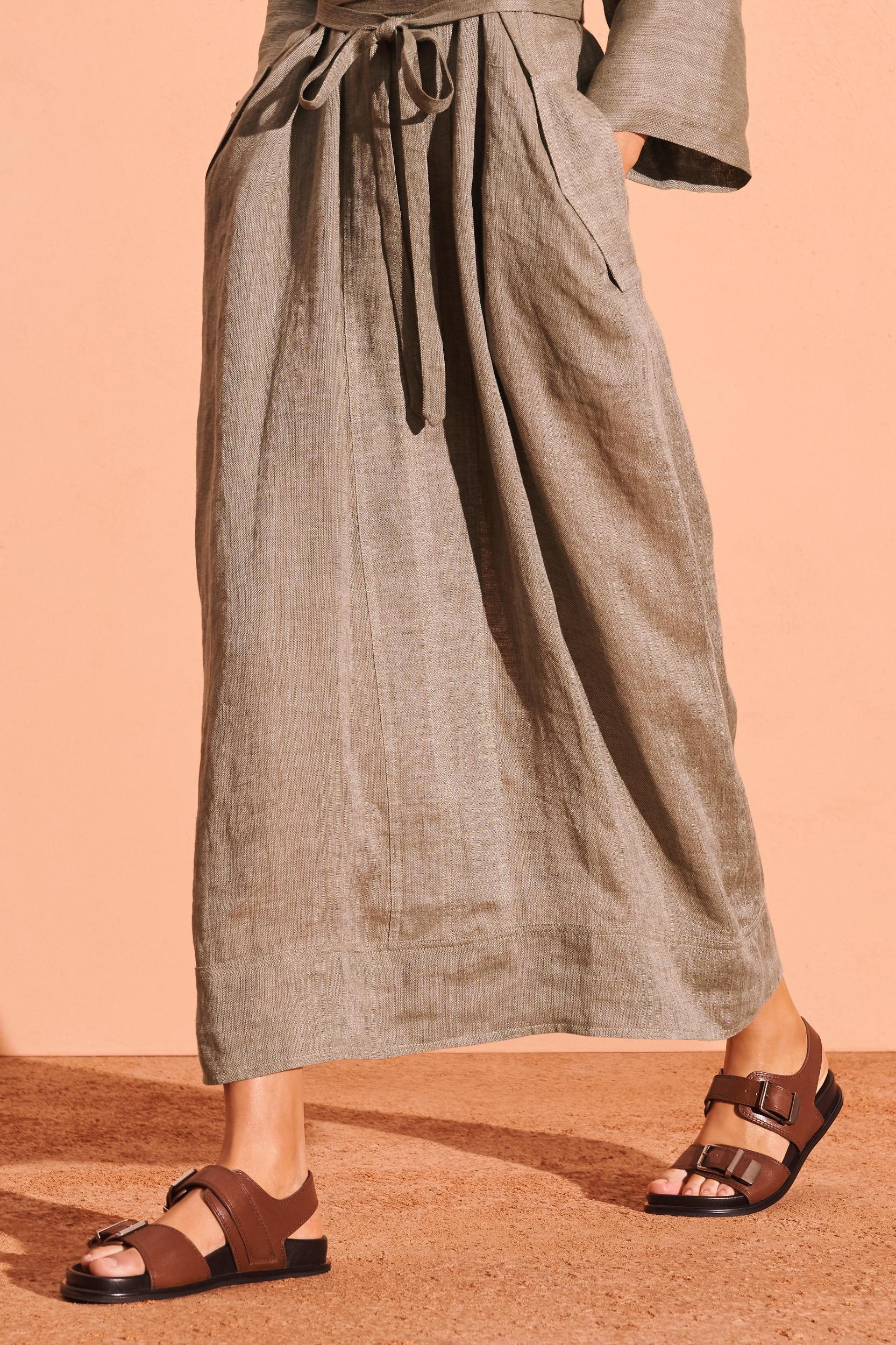 LTHR BUCKLED SNDLS Product Image