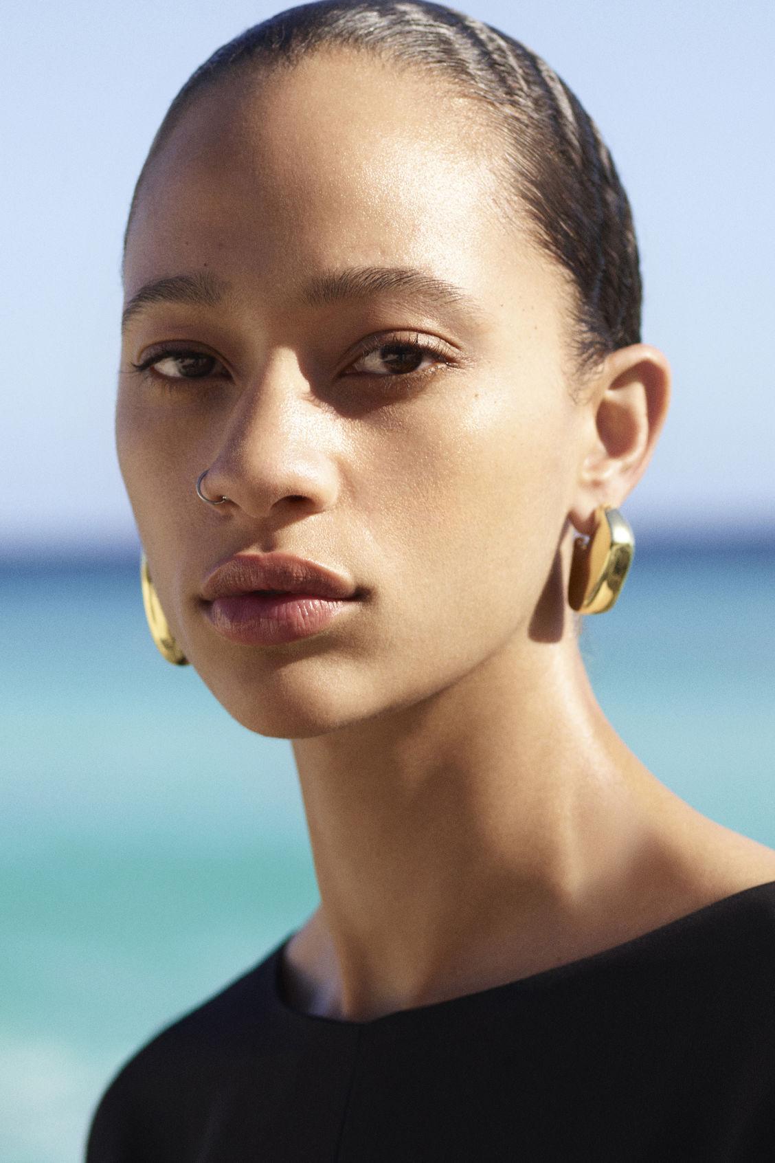 MISMATCHED PEBBLE EARRINGS Product Image