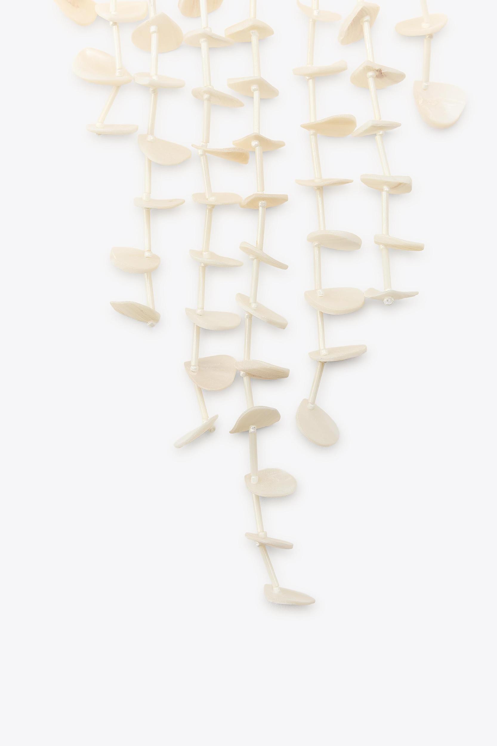 SHELL CORD NECKLACE Product Image