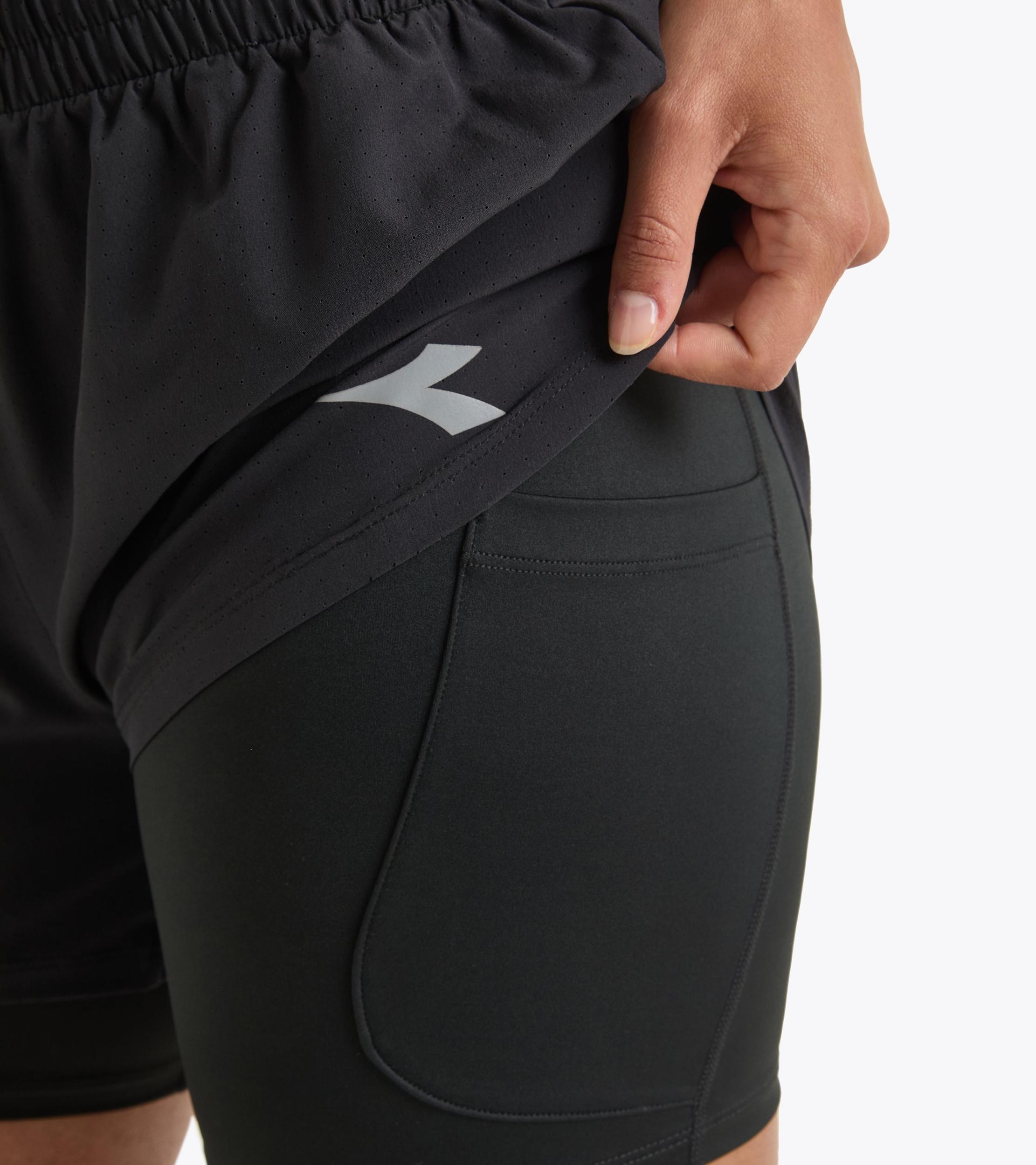 L. SHORTS 2IN1 5 RUN CREW Product Image