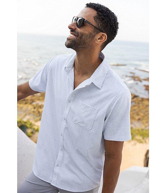 TravisMathew Acropolis Short Sleeve Woven Shirt Product Image