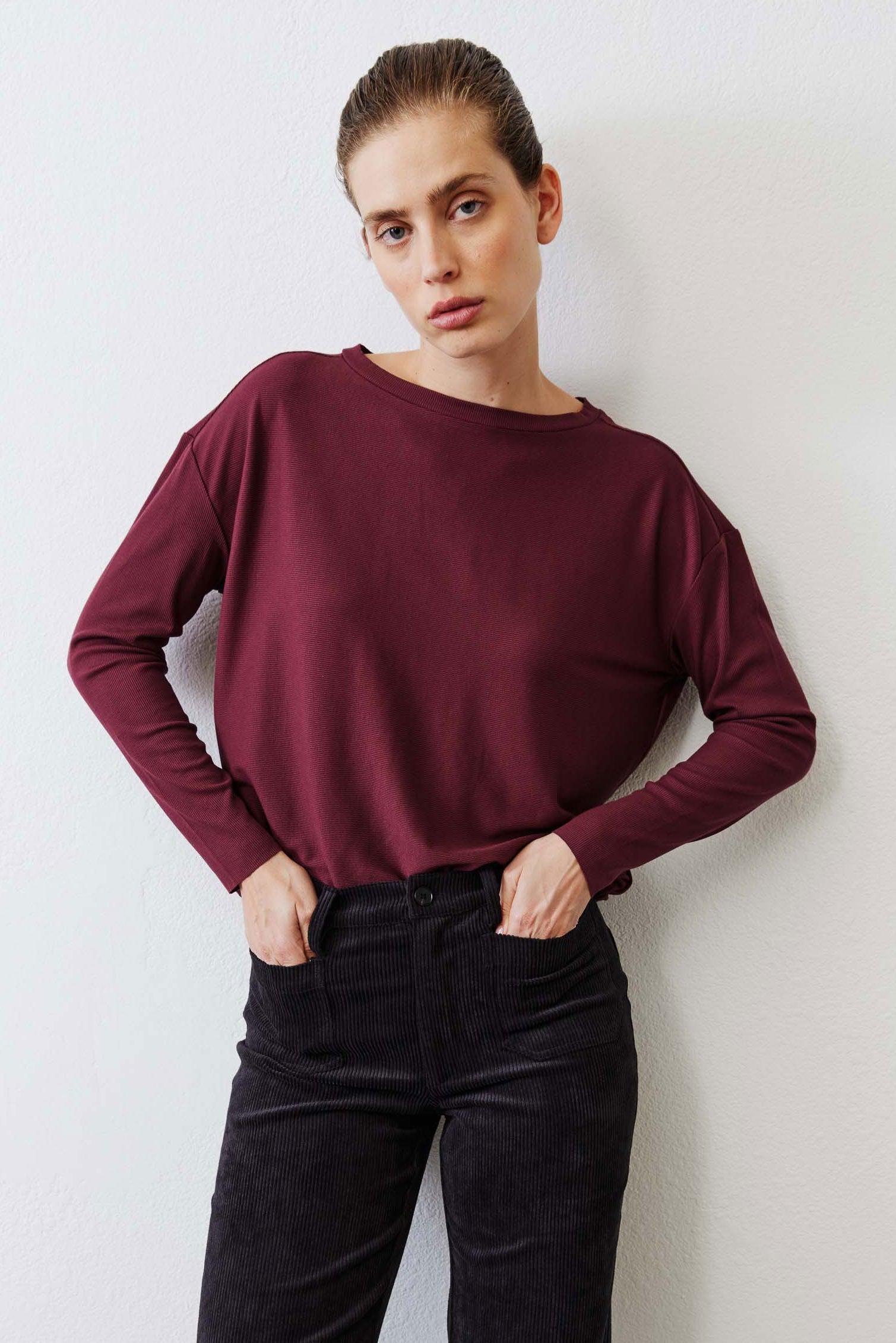 Essential Top With Buttons In The Back Product Image