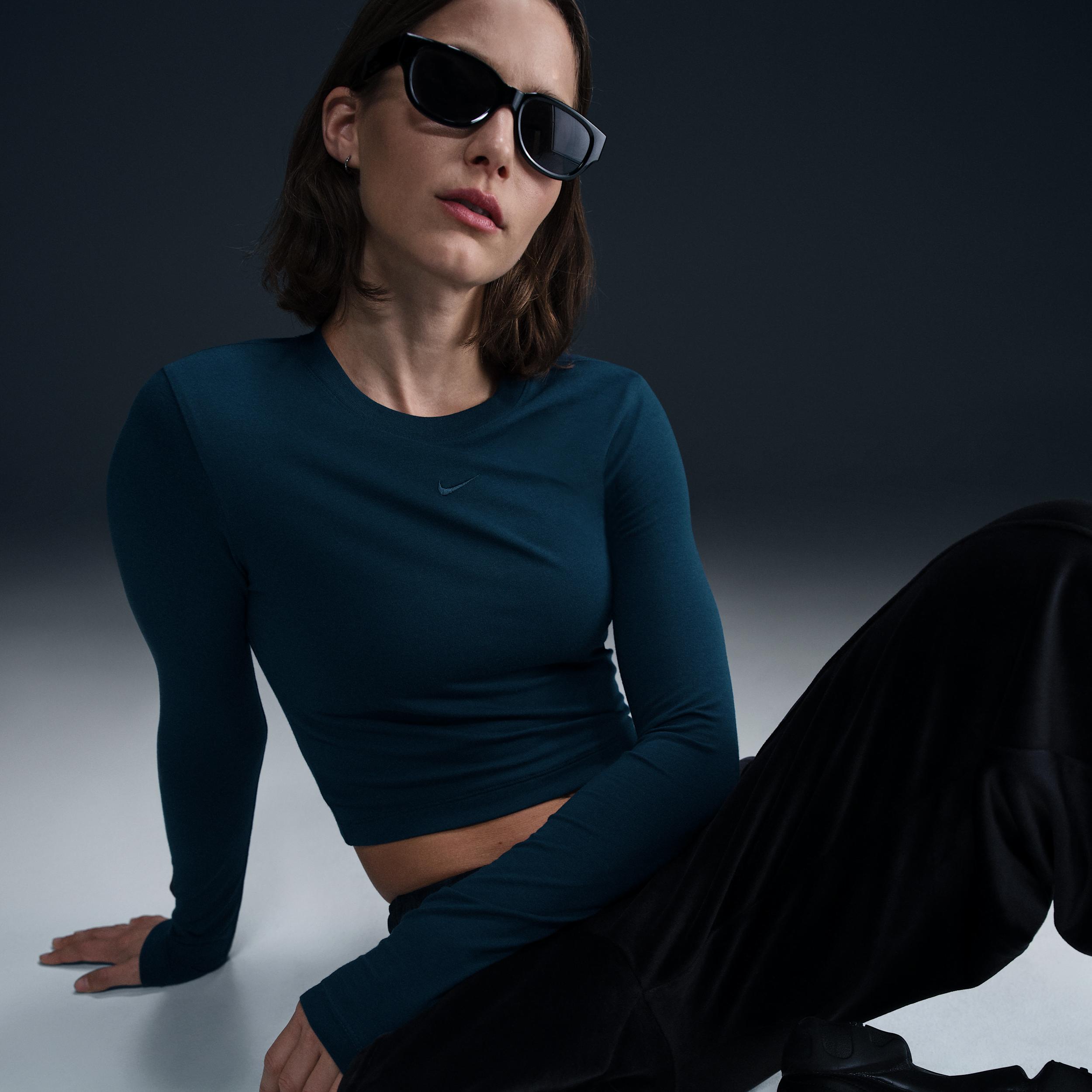 Nike Sportswear Chill Knit Women's Slim Long-Sleeve Cropped Top Product Image