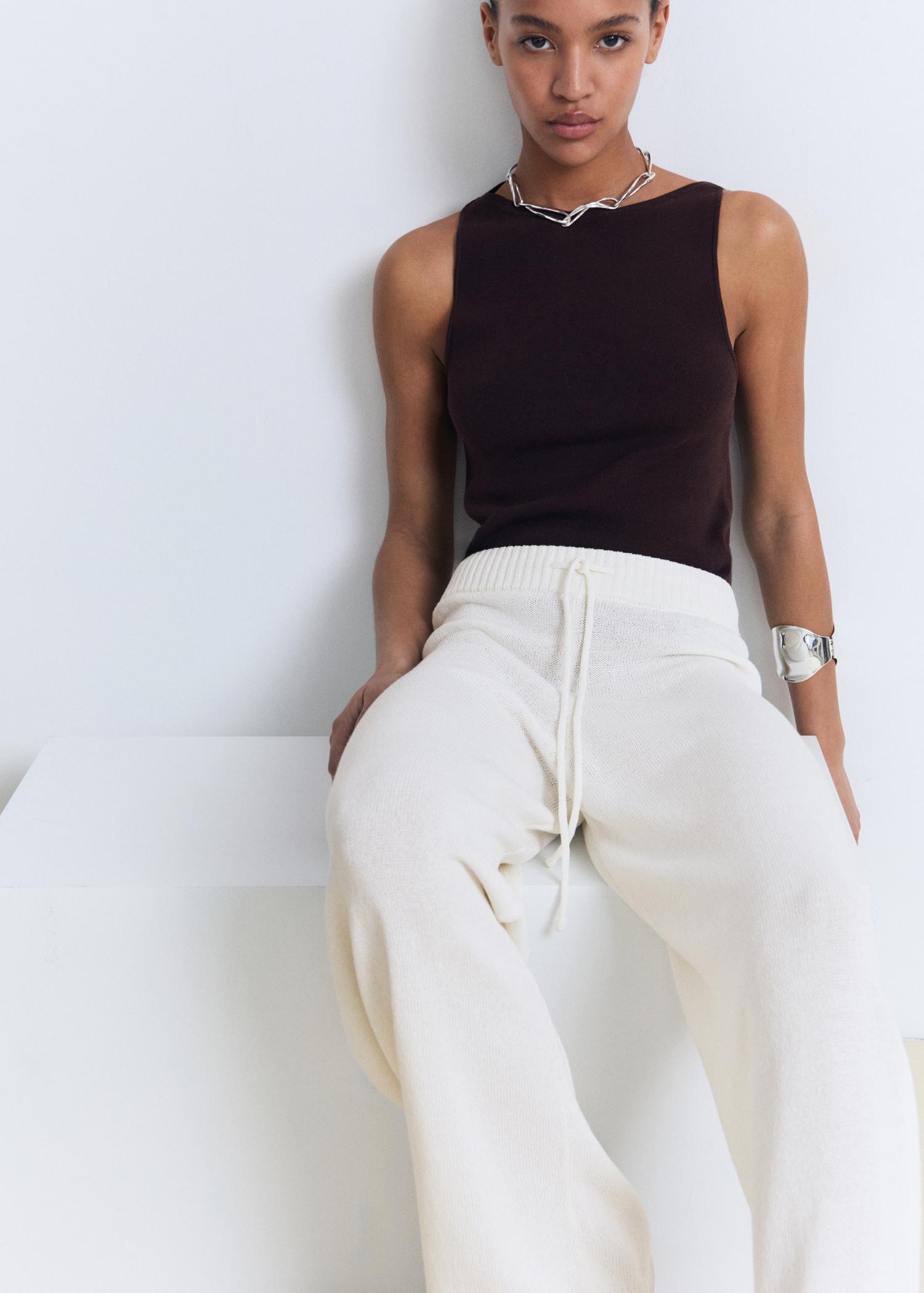 Openwork knitted trousers - Women | MANGO USA Product Image