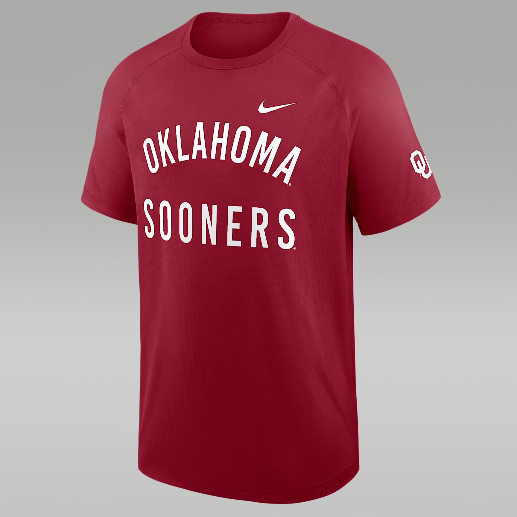 Michigan Premium Performance Nike Mens Dri-FIT College T-Shirt | 03EN41SMWN-TGS Product Image