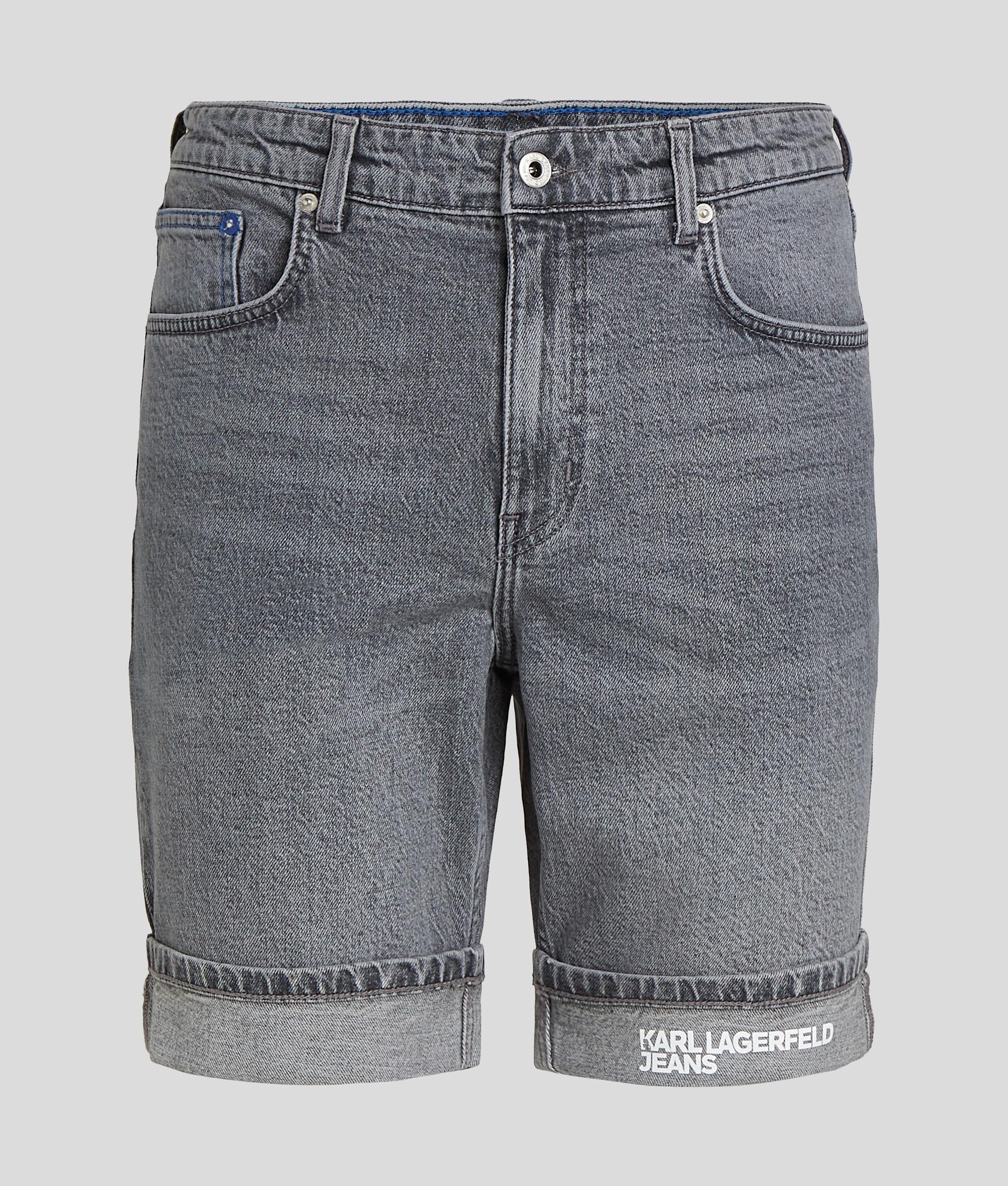 SLIM SHORTS Product Image