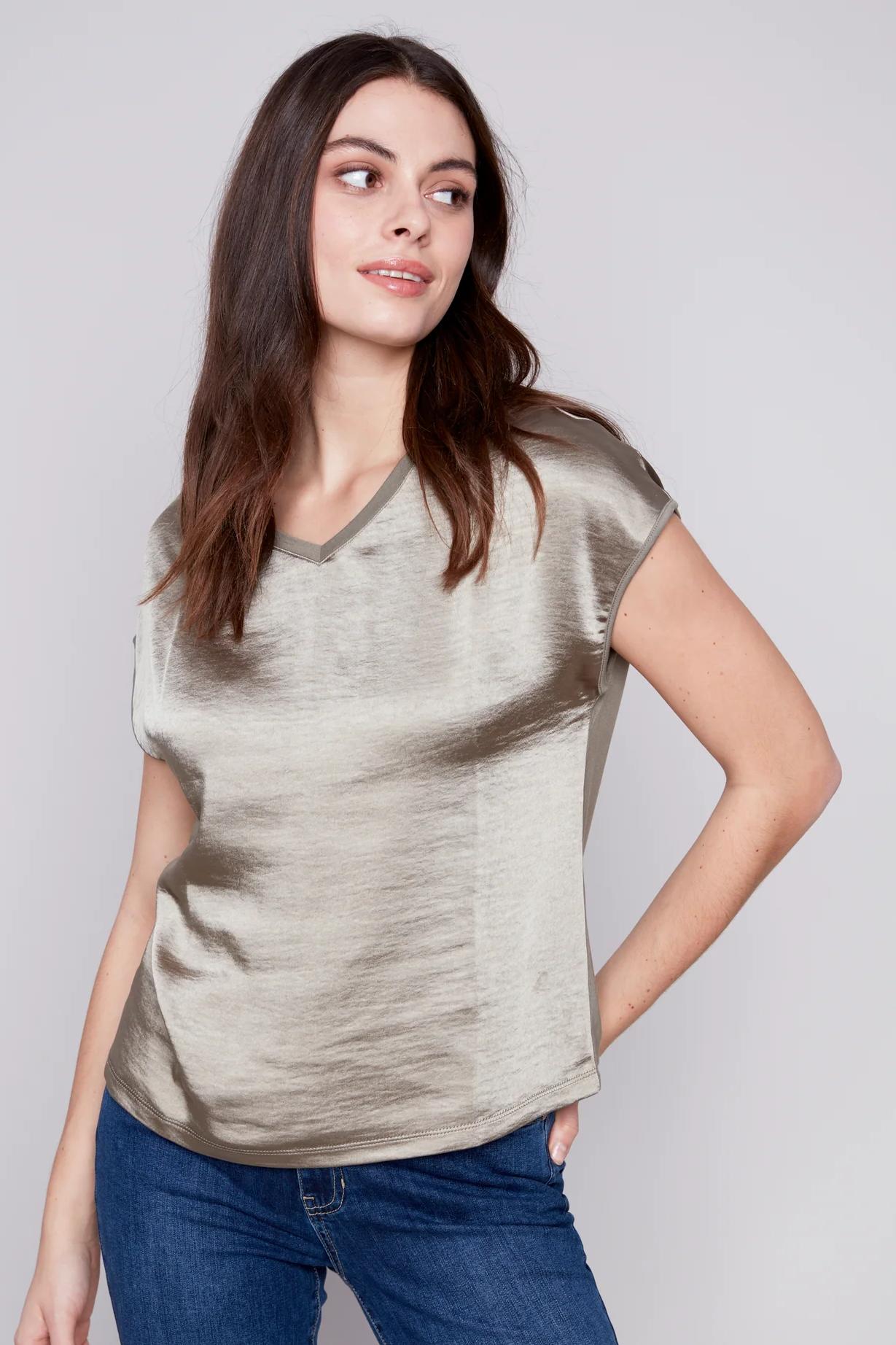 Short sleeve tin and jersey knit top Product Image