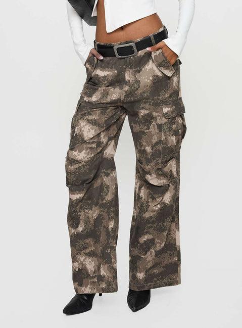 Mischief Camo Pants Green Product Image