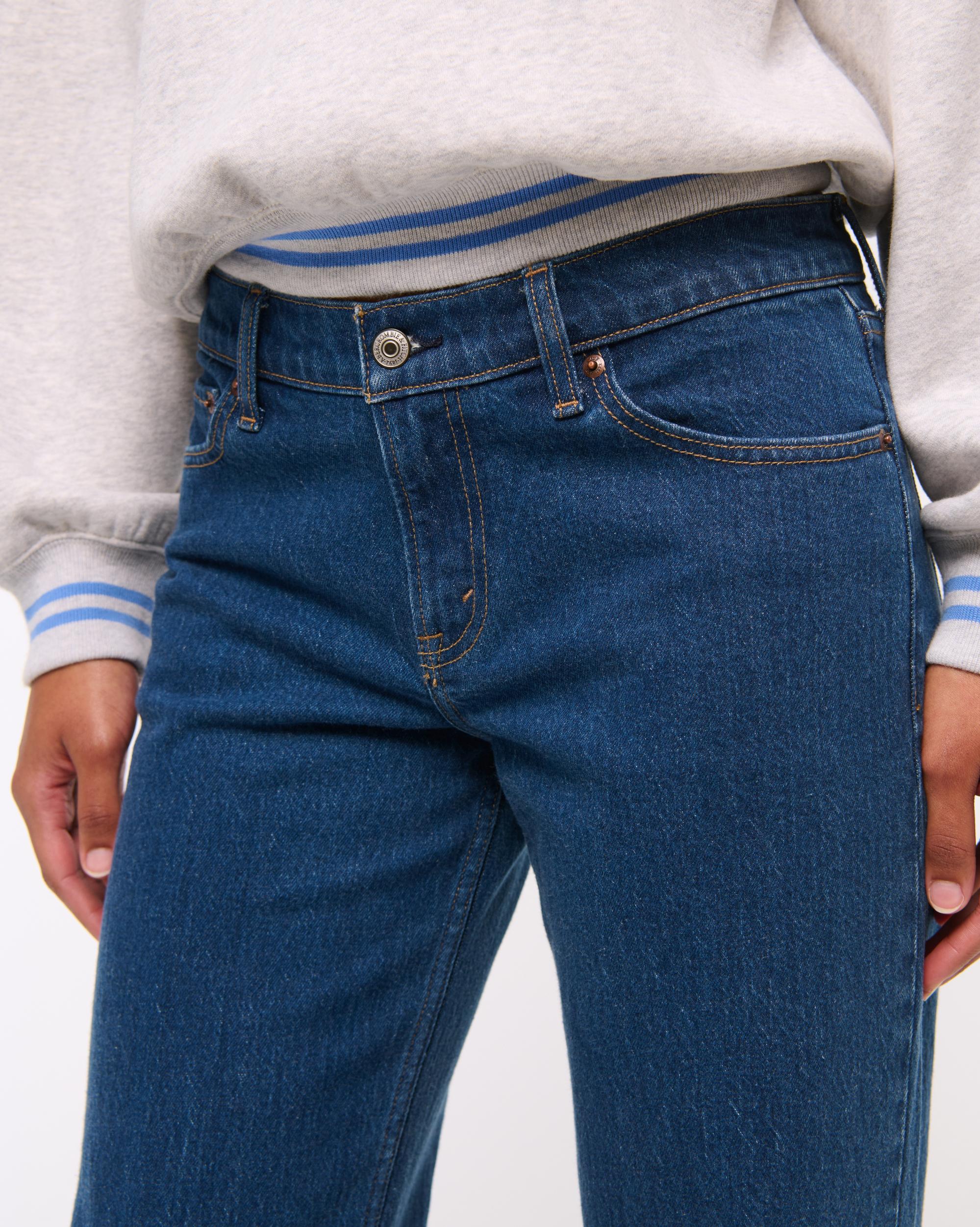 Curve Love Low Rise 90s Relaxed Jean Product Image