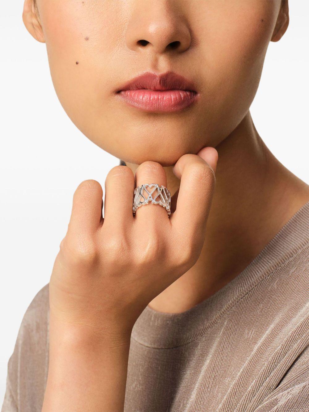 Ami de Coeur ring Product Image