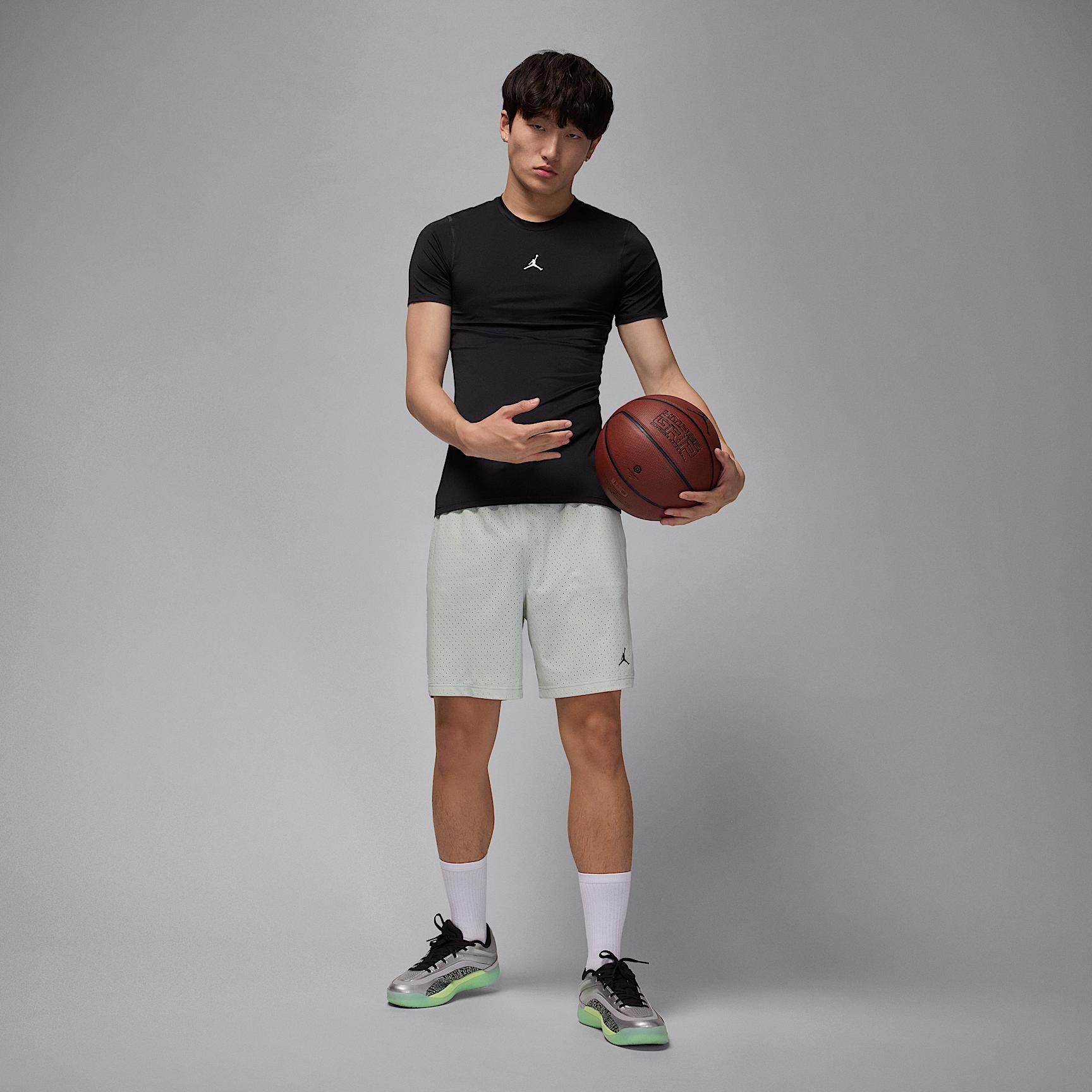 Mens Jordan Sport Dri-FIT Short-Sleeve Base Layer Top | HV4099-010 Product Image