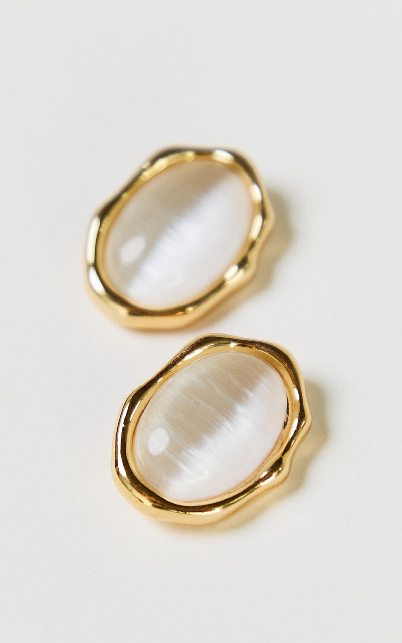Eleanor Earrings - Pearl Stud Earrings in Gold Product Image