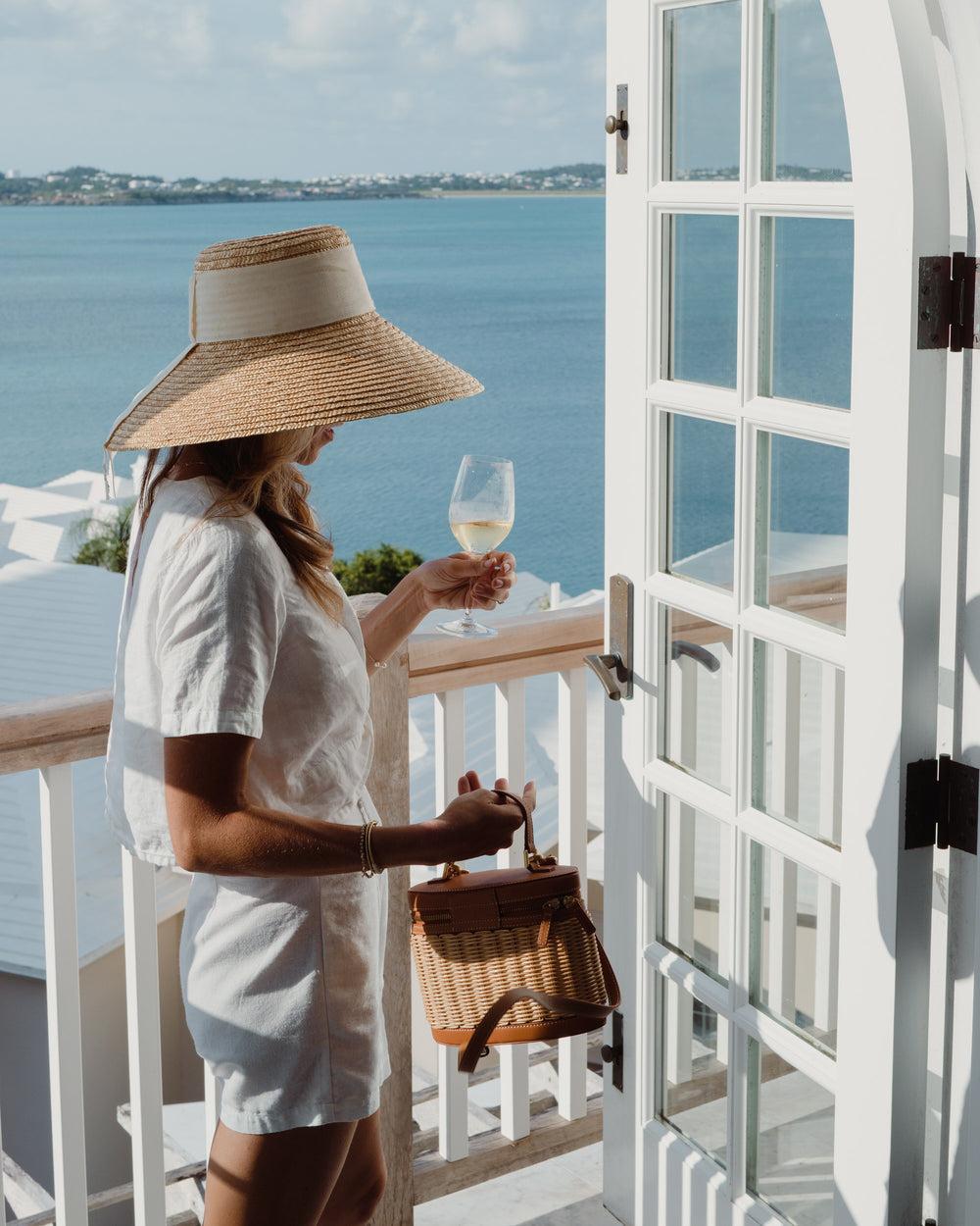 The Jetset White Tailored Linen Short Product Image