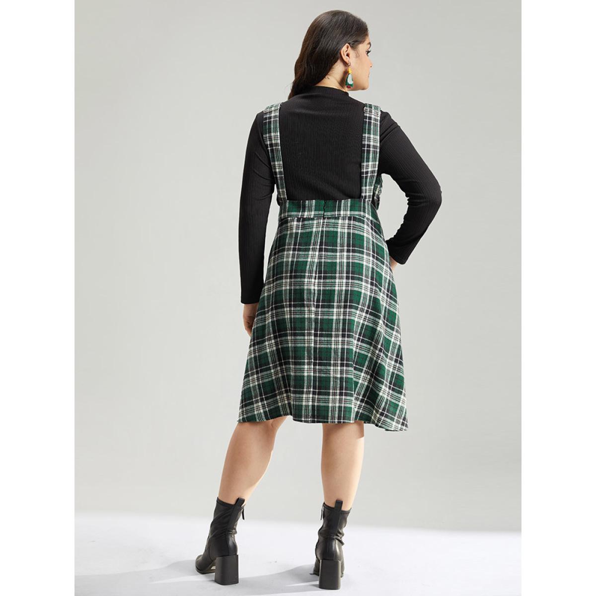 Plus Size Christmas Plaid Patched Pocket Overall Cami Dress DarkGreen Women Elegant Adjustable Straps Spaghetti Strap Sleeveless Curvy Midi Dress BloomChic 12/L Product Image
