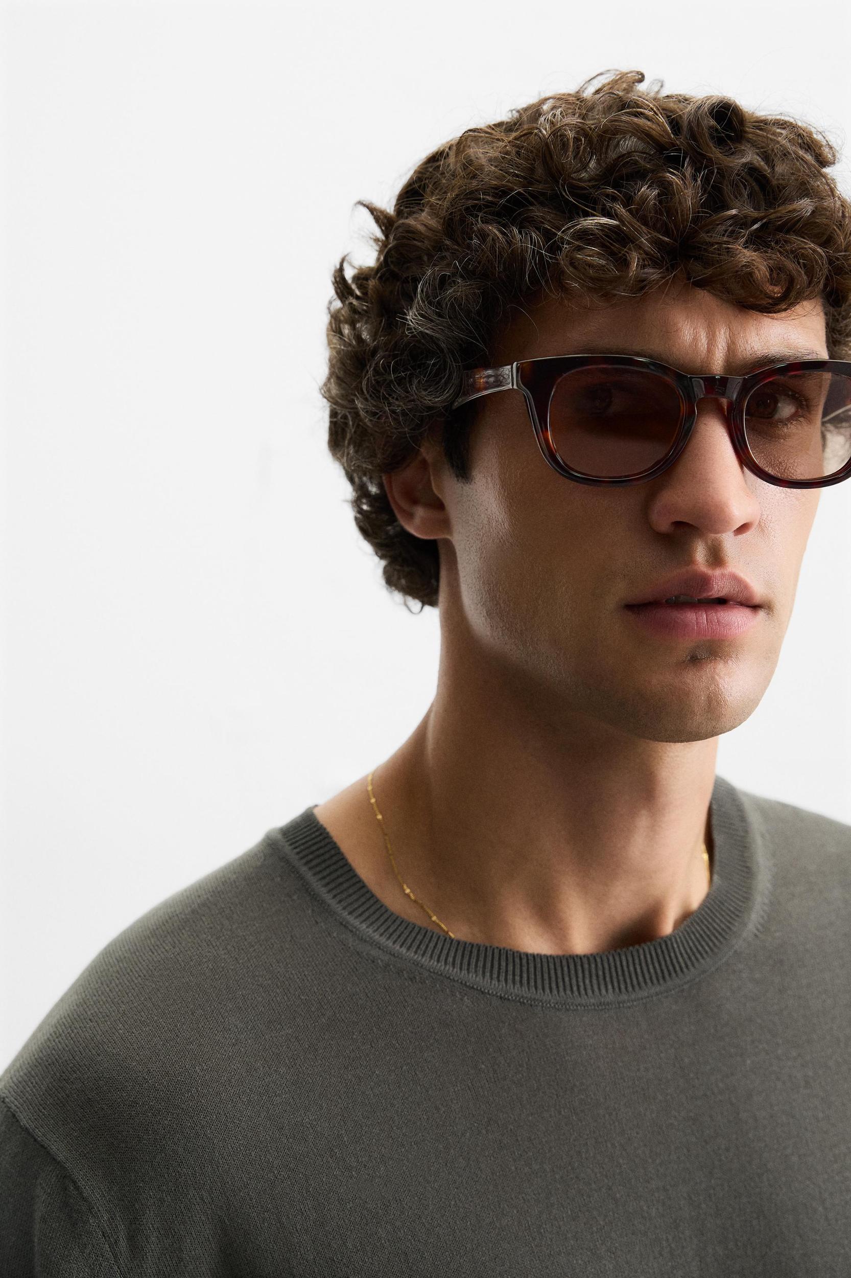 LIGHTWEIGHT COTTON SWEATER Product Image