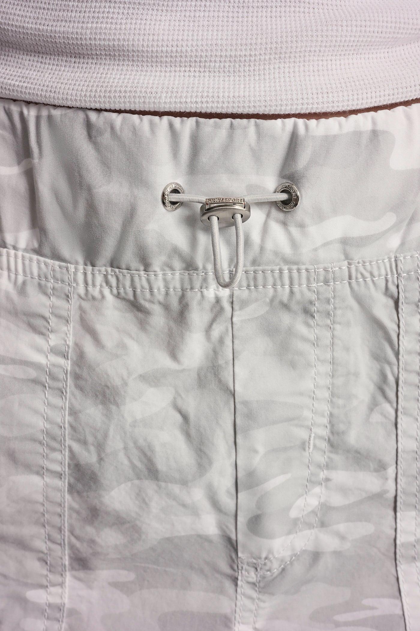HIGH-RISE SLIM UTILITY JOGGER Product Image