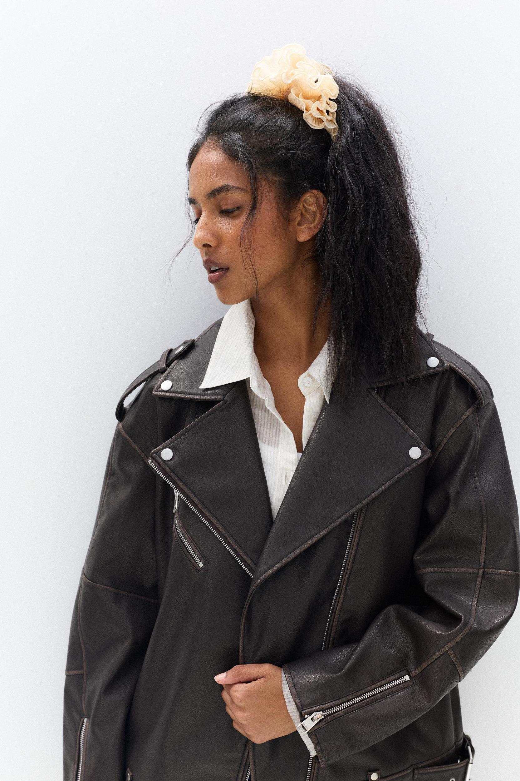 Pleated scrunchie Product Image