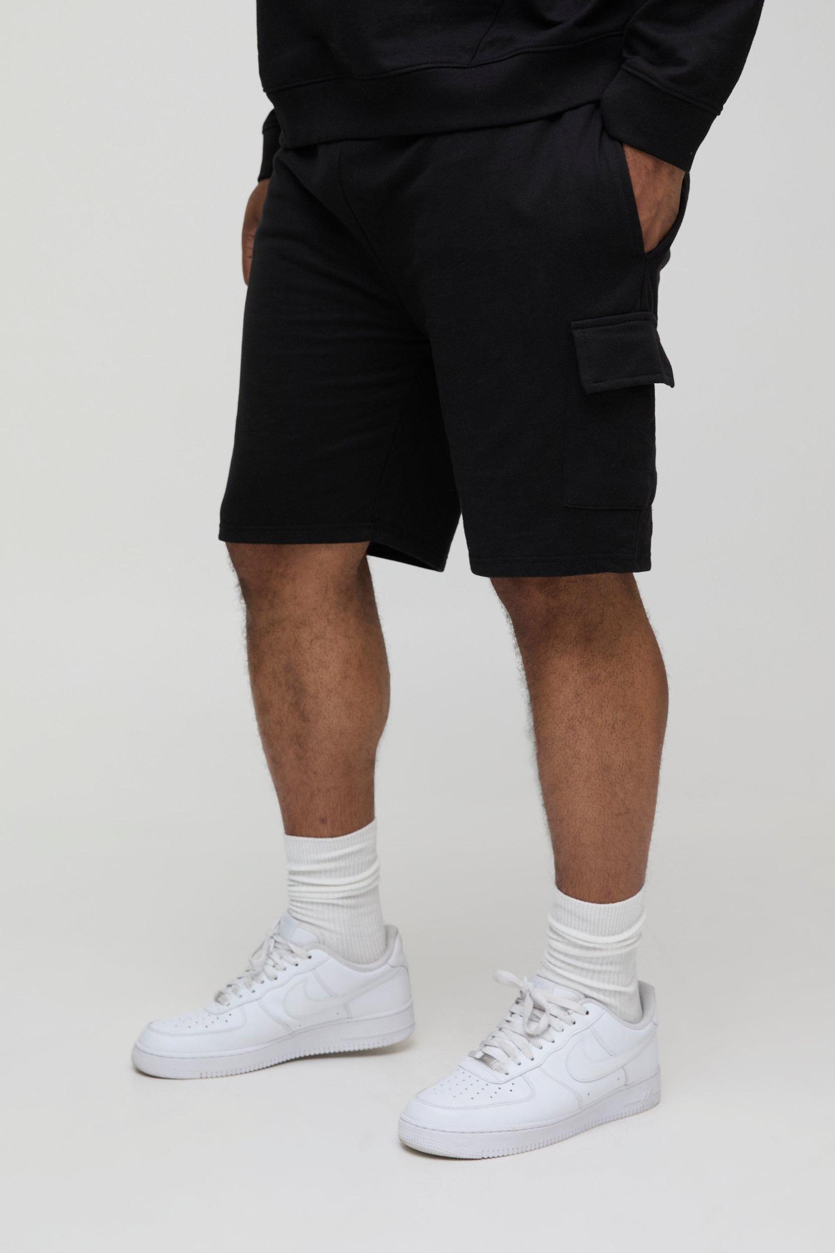 Plus 260GSM Loopback Regular Fit Basic Cargo Shorts | boohooMAN USA Product Image
