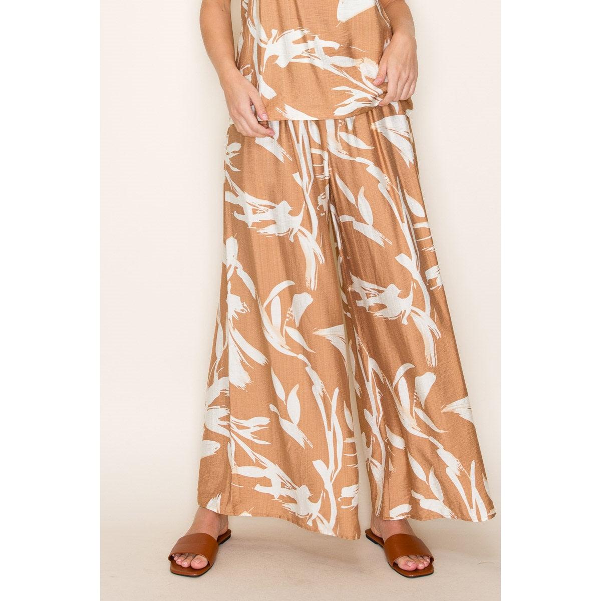 HOLD IT TOGETHER FLORAL PANT *FS Product Image