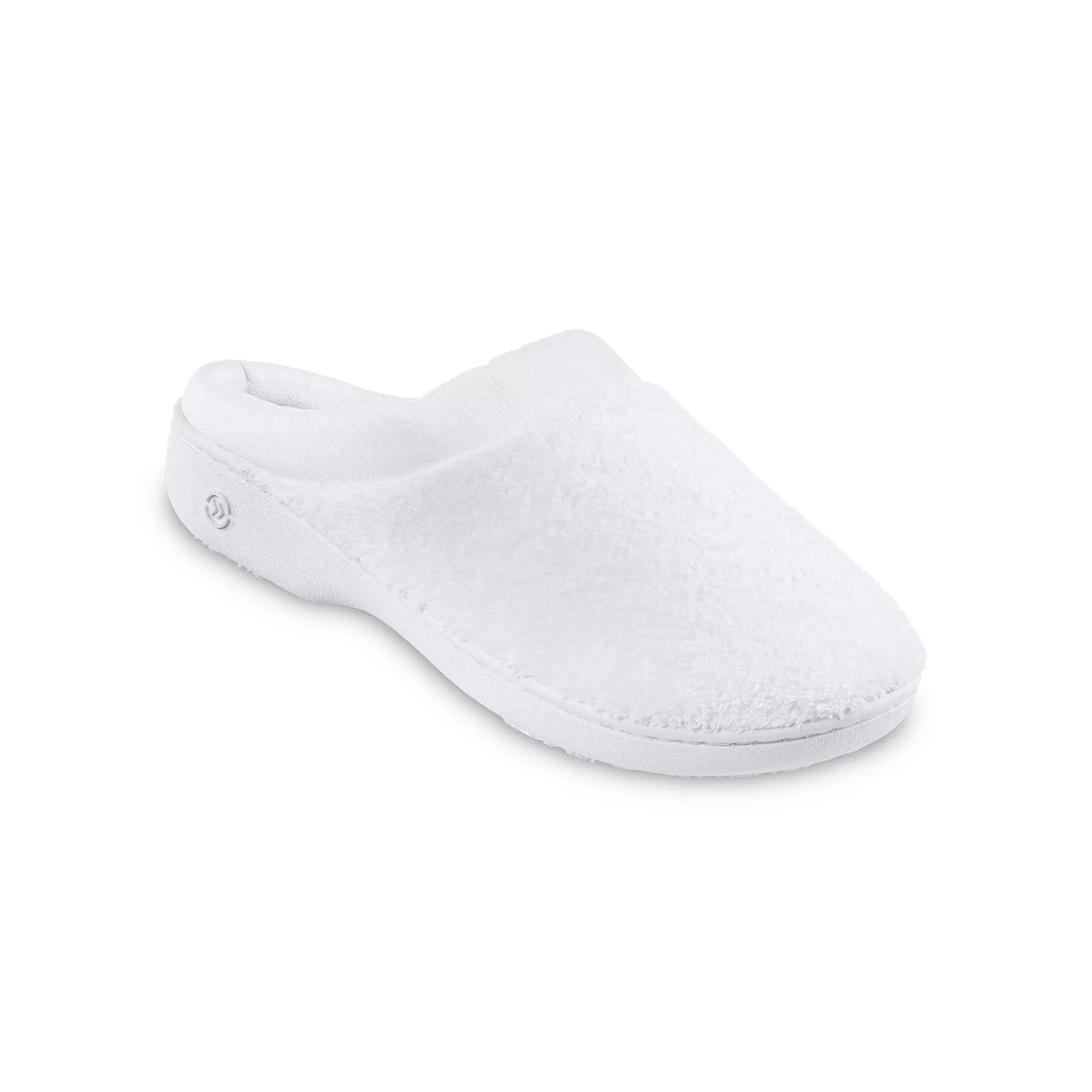 isotoner Microterry Hoodback Women's Clog Slippers,  Product Image