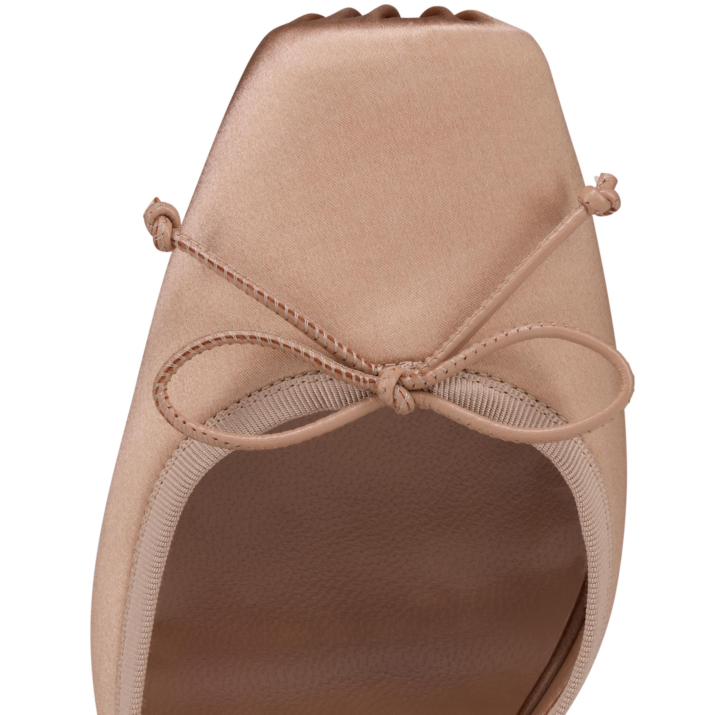 Cassia Lace Up Product Image