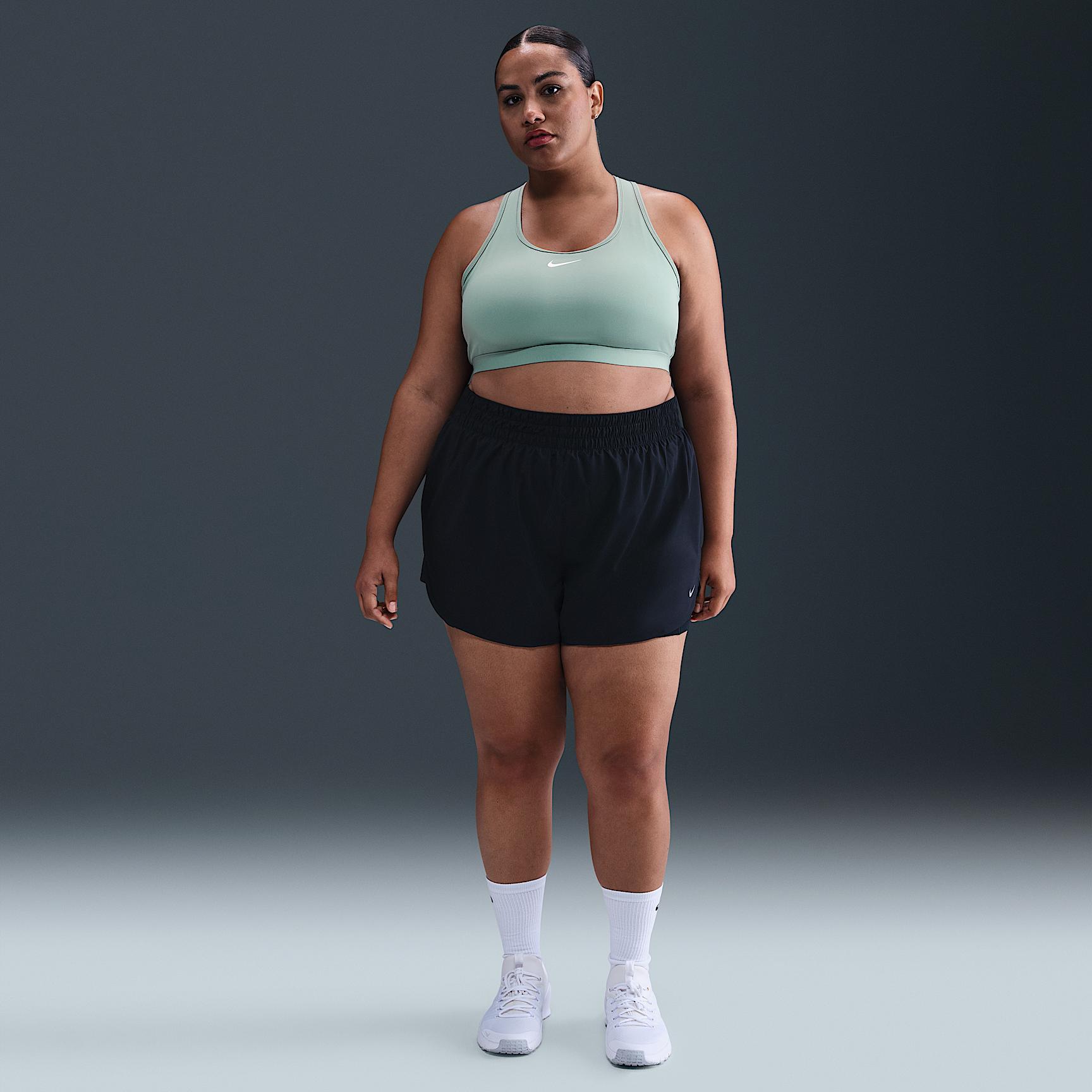 Nike Women's Swoosh Medium Support Padded Sports Bra (Plus Size) Product Image