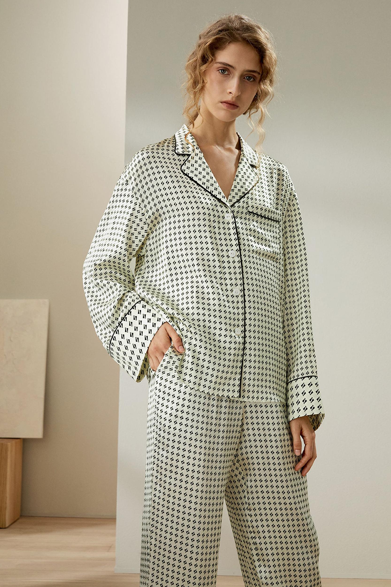 Pena Pajamas Set Product Image