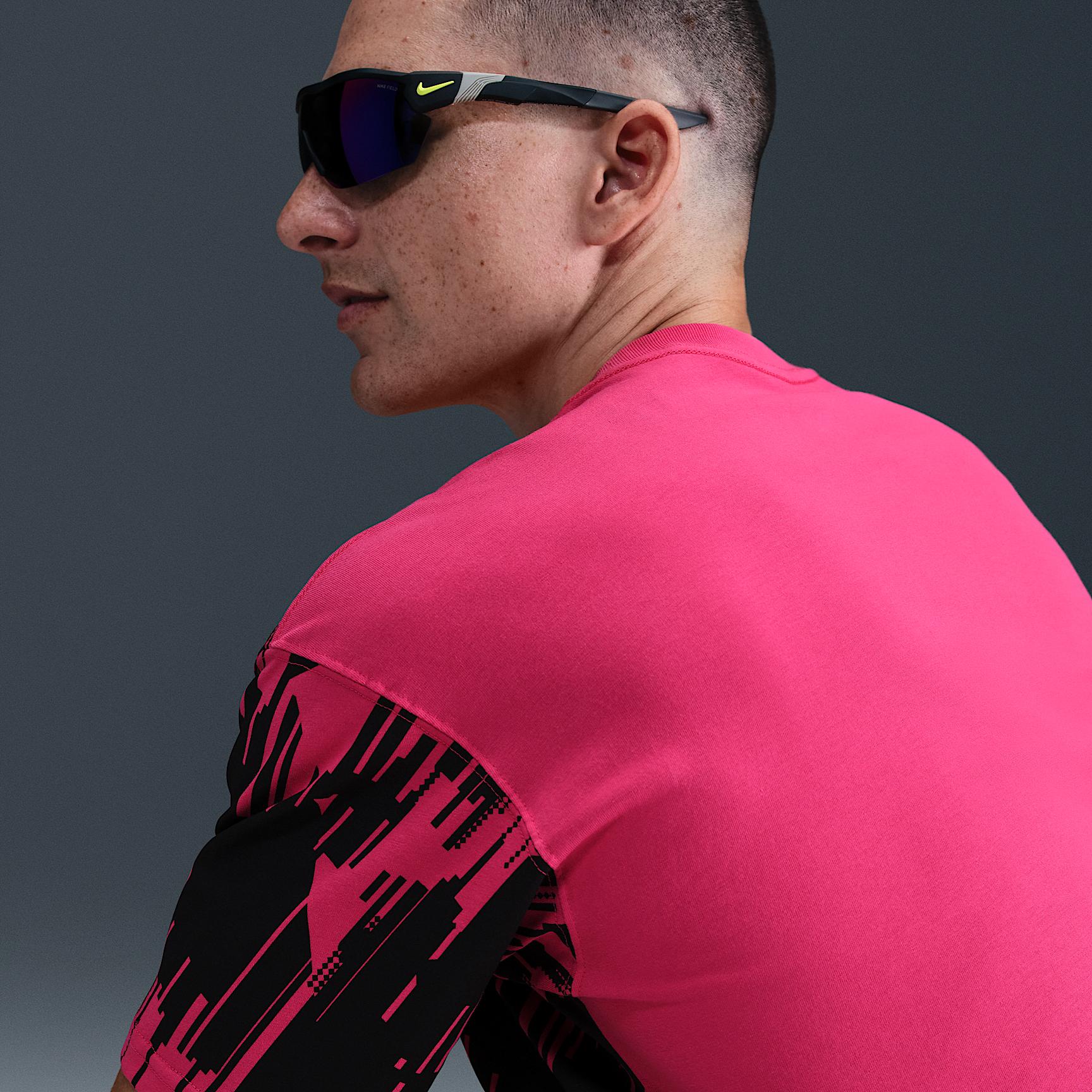 Nike Men's Max90 Soccer T-Shirt Product Image